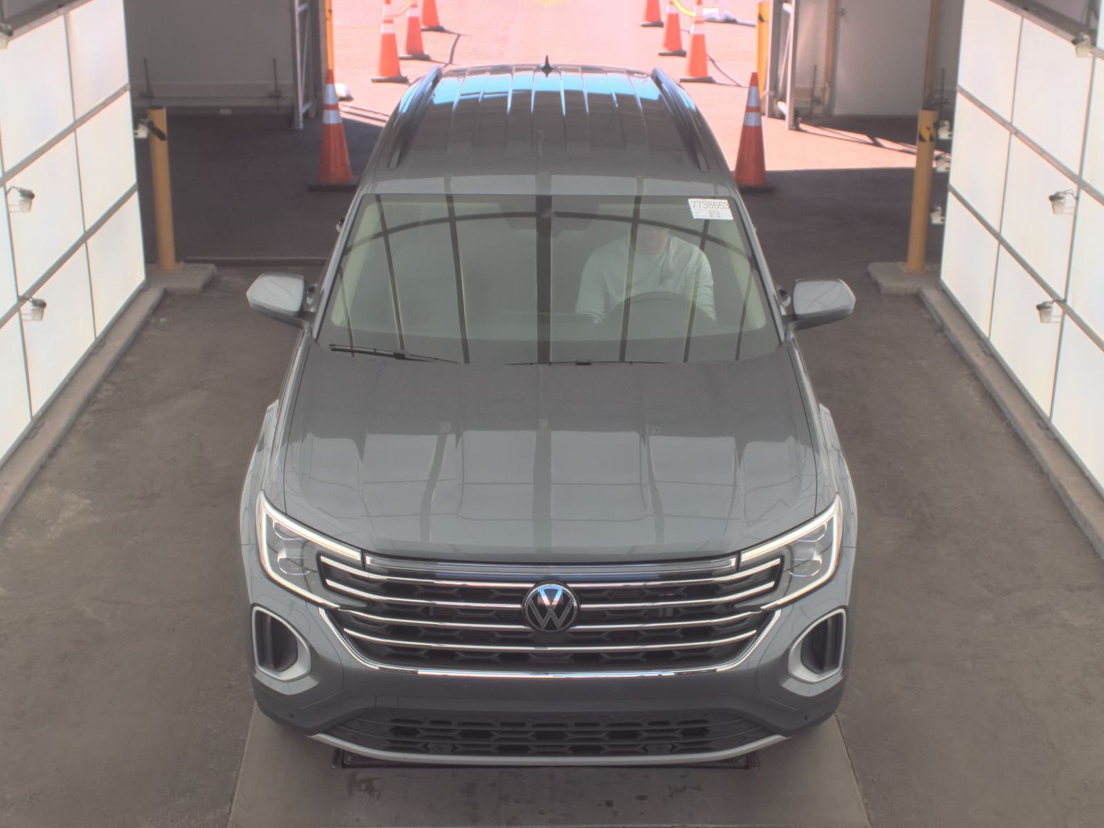 2025 Volkswagen Atlas 2.0T SE FWD