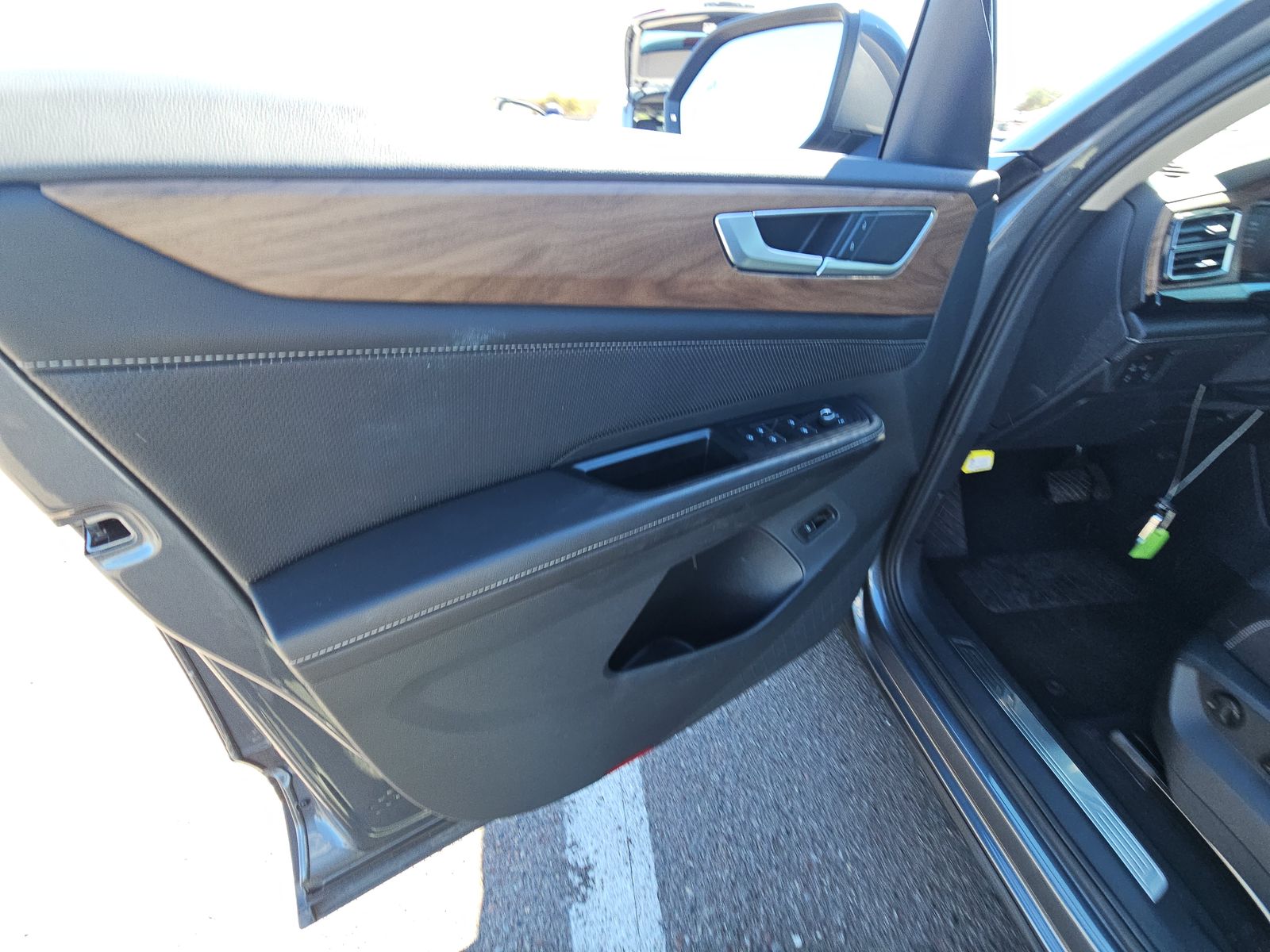 2025 Volkswagen Atlas 2.0T SE FWD