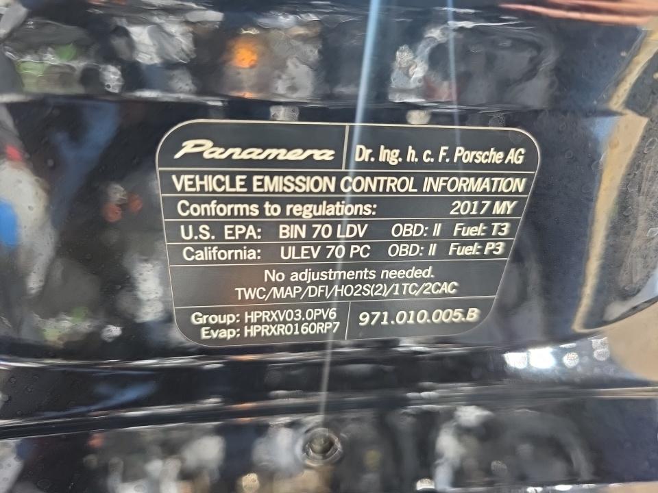 2017 Porsche Panamera Base RWD