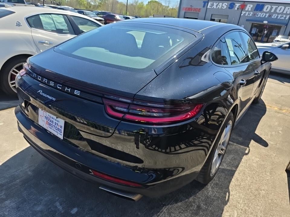 2017 Porsche Panamera Base RWD
