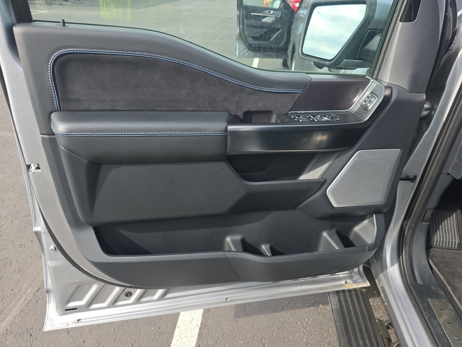 2024 Ford F-150 Platinum AWD