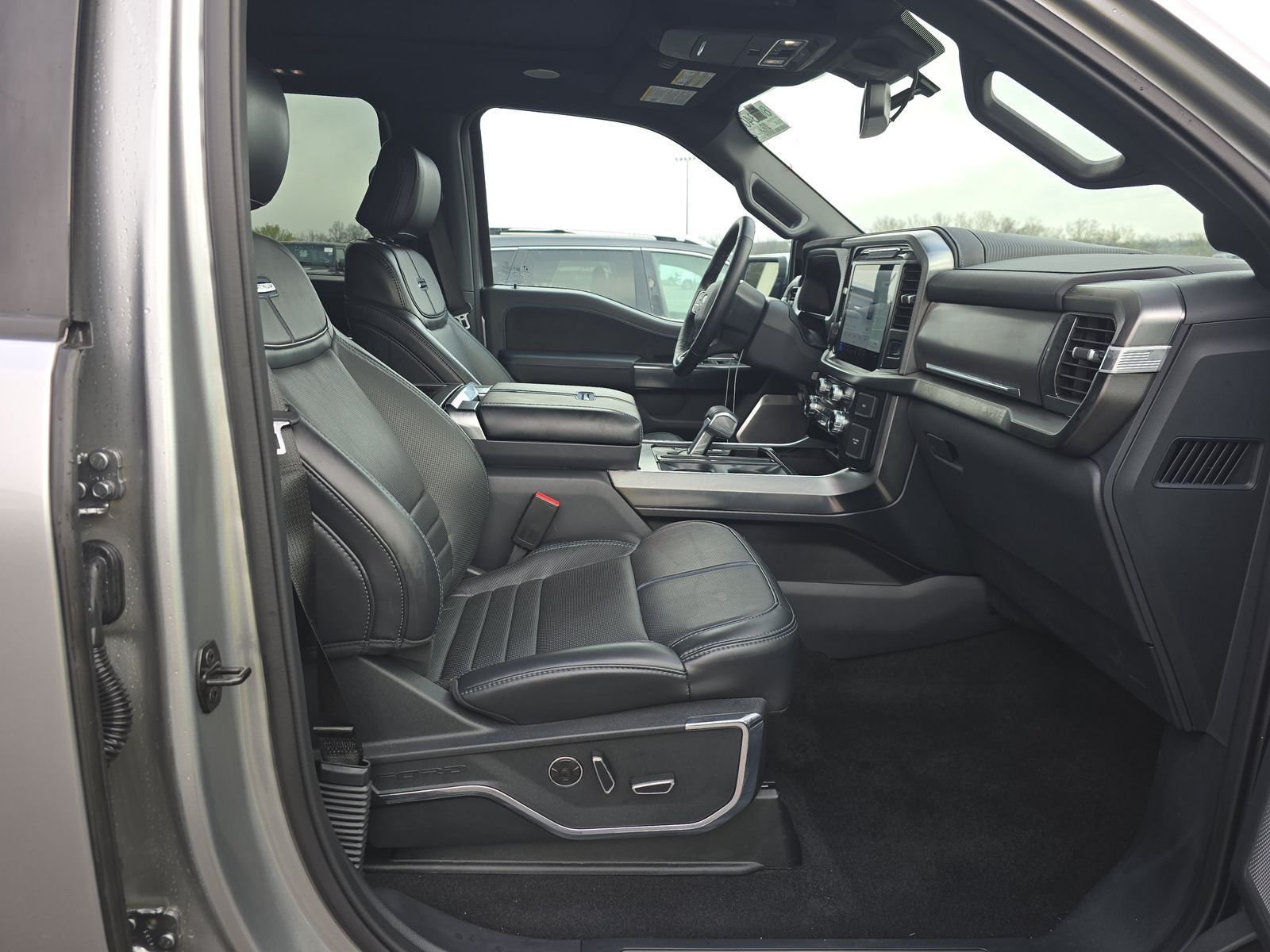 2024 Ford F-150 Platinum AWD