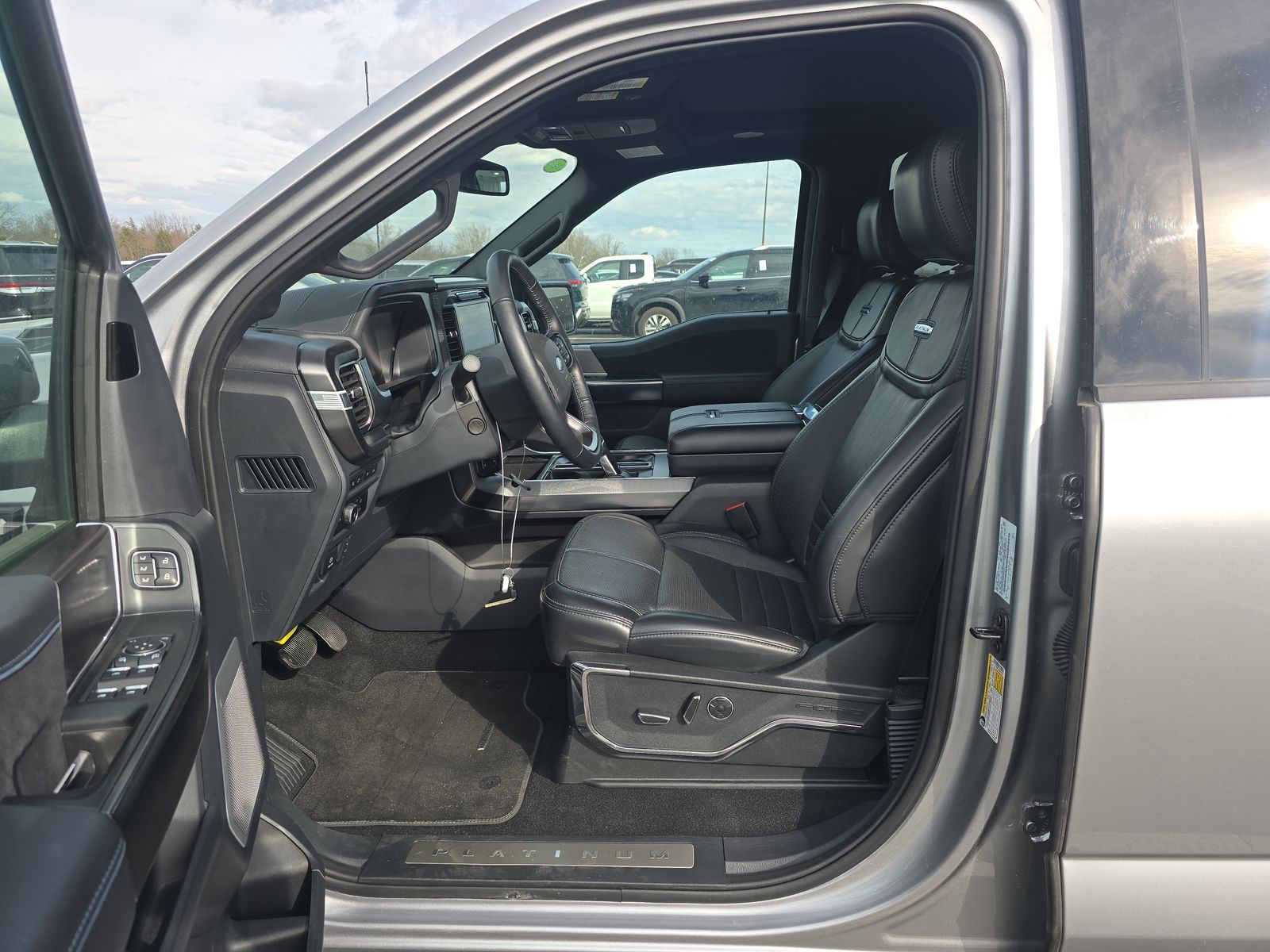 2024 Ford F-150 Platinum AWD