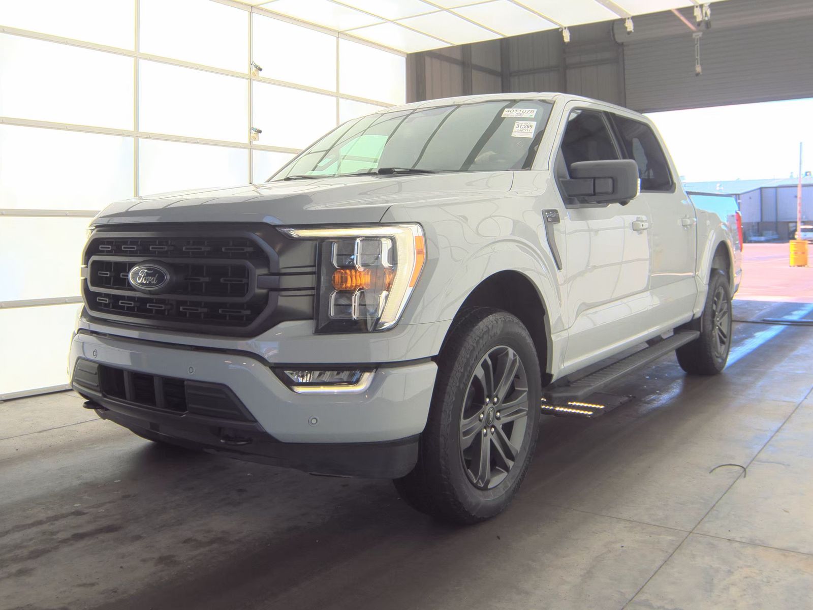 2023 Ford F-150 XLT AWD