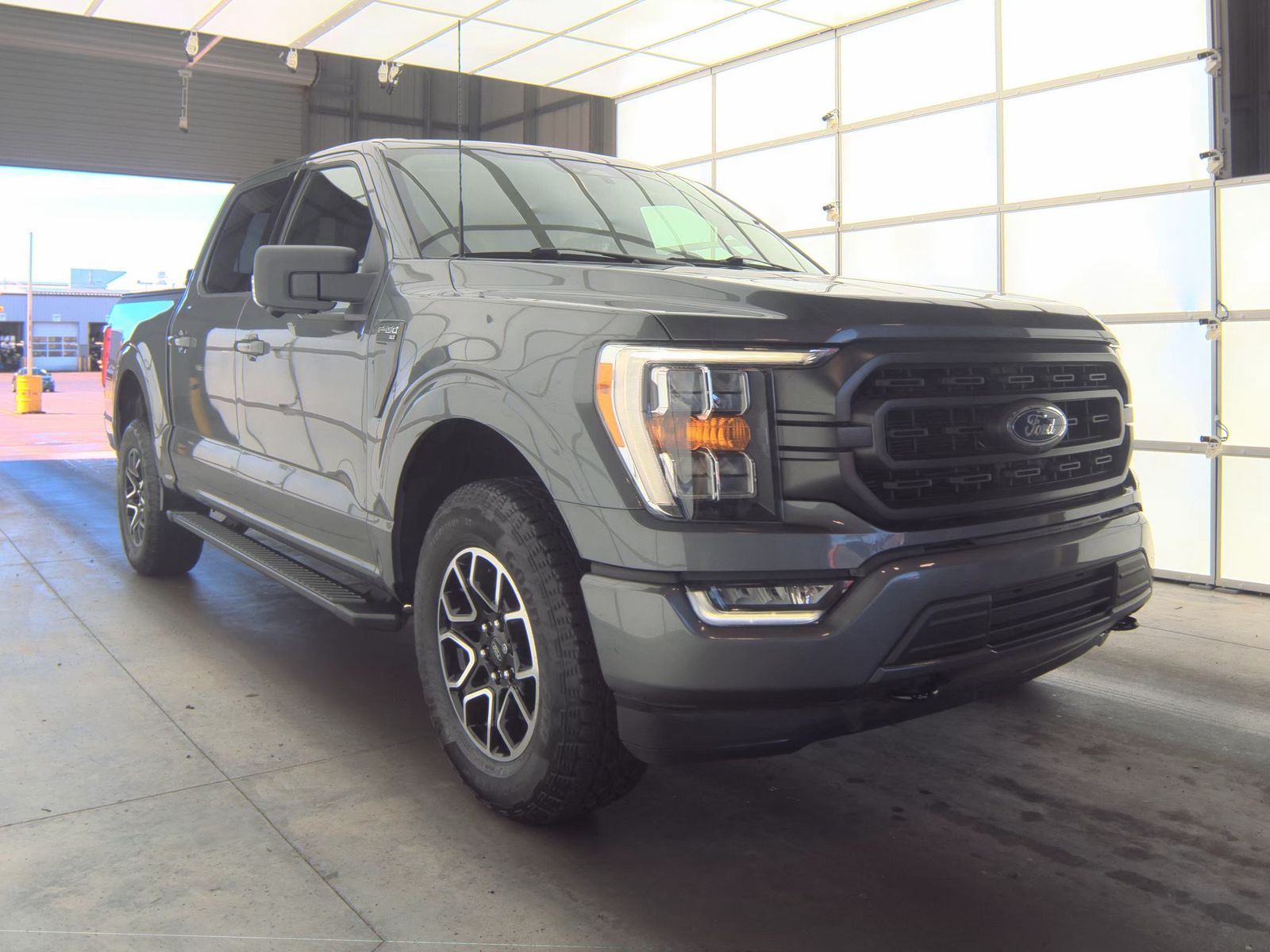 2023 Ford F-150 XLT AWD
