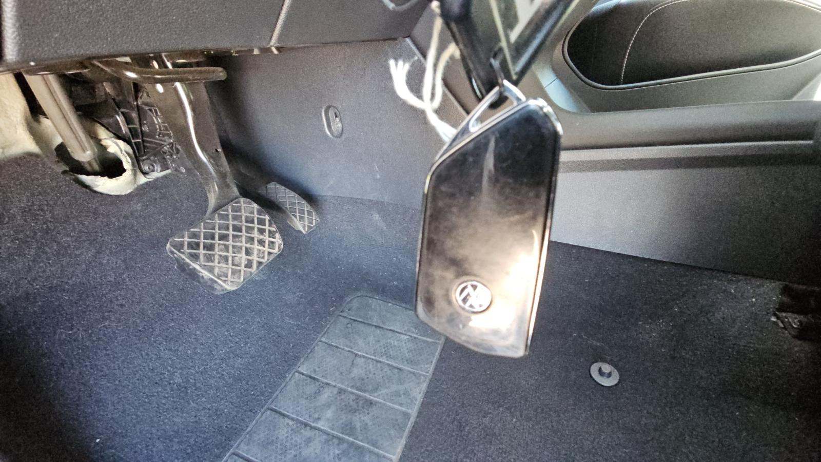 2025 Volkswagen Atlas 2.0T SE FWD