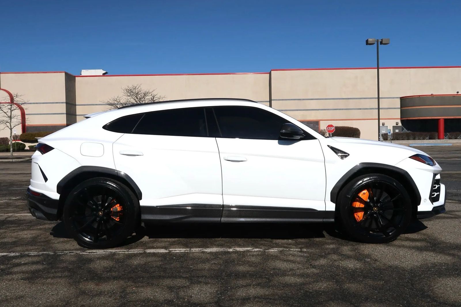 2022 Lamborghini Urus Pearl Capsule AWD
