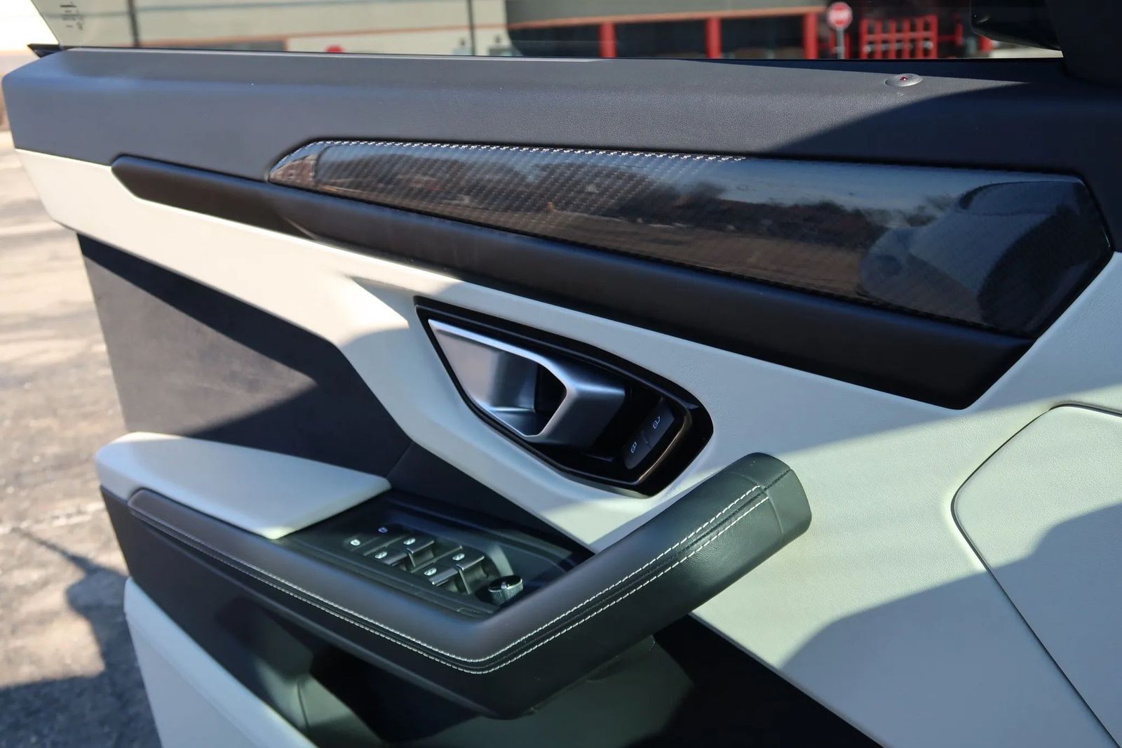 2022 Lamborghini Urus Pearl Capsule AWD