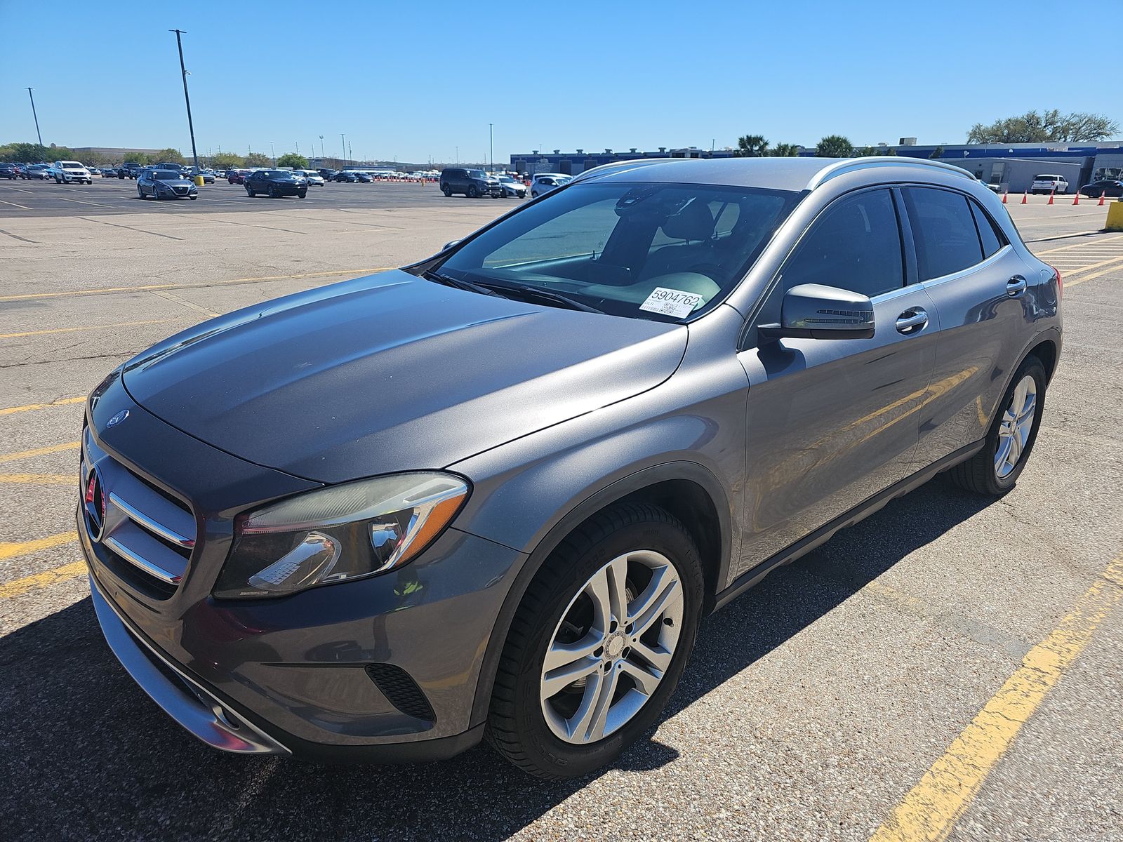 MERCEDES-BENZ GLA - 1