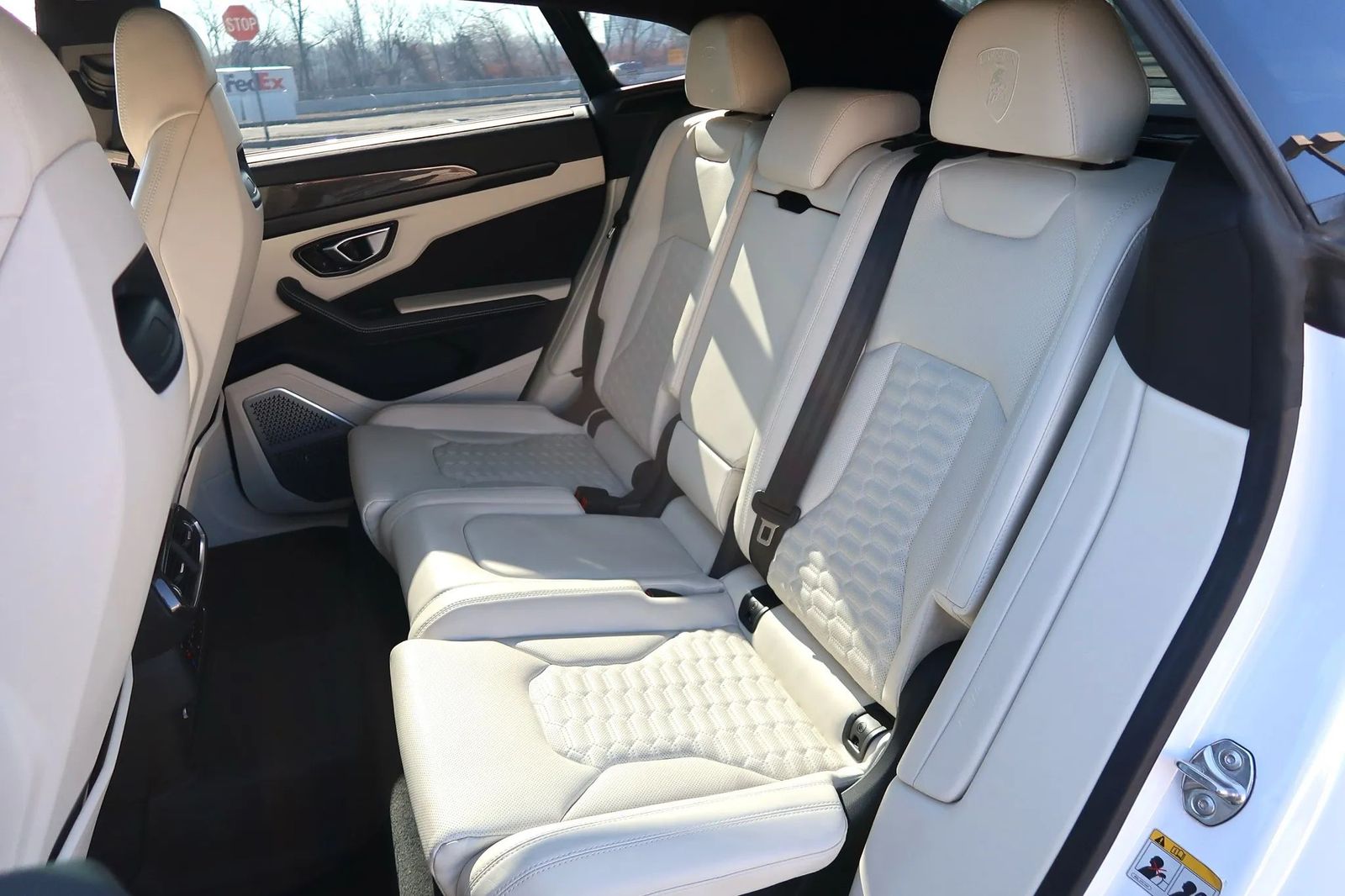 2022 Lamborghini Urus Pearl Capsule AWD