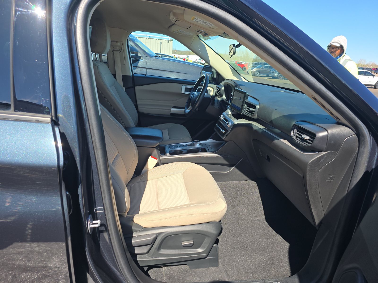 2023 Ford Explorer XLT FWD