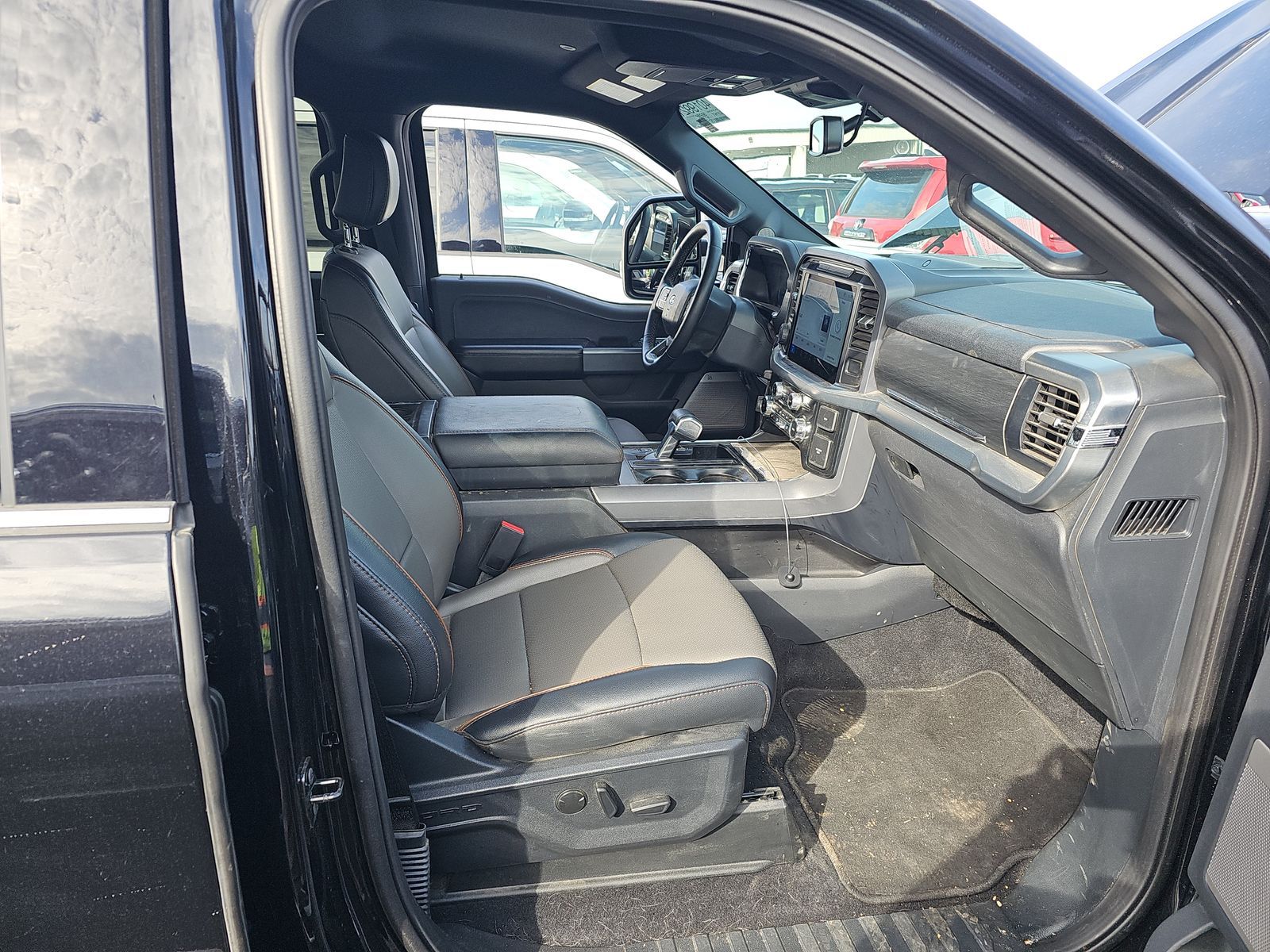 2025 Ford F-150 Hybrid Lariat AWD