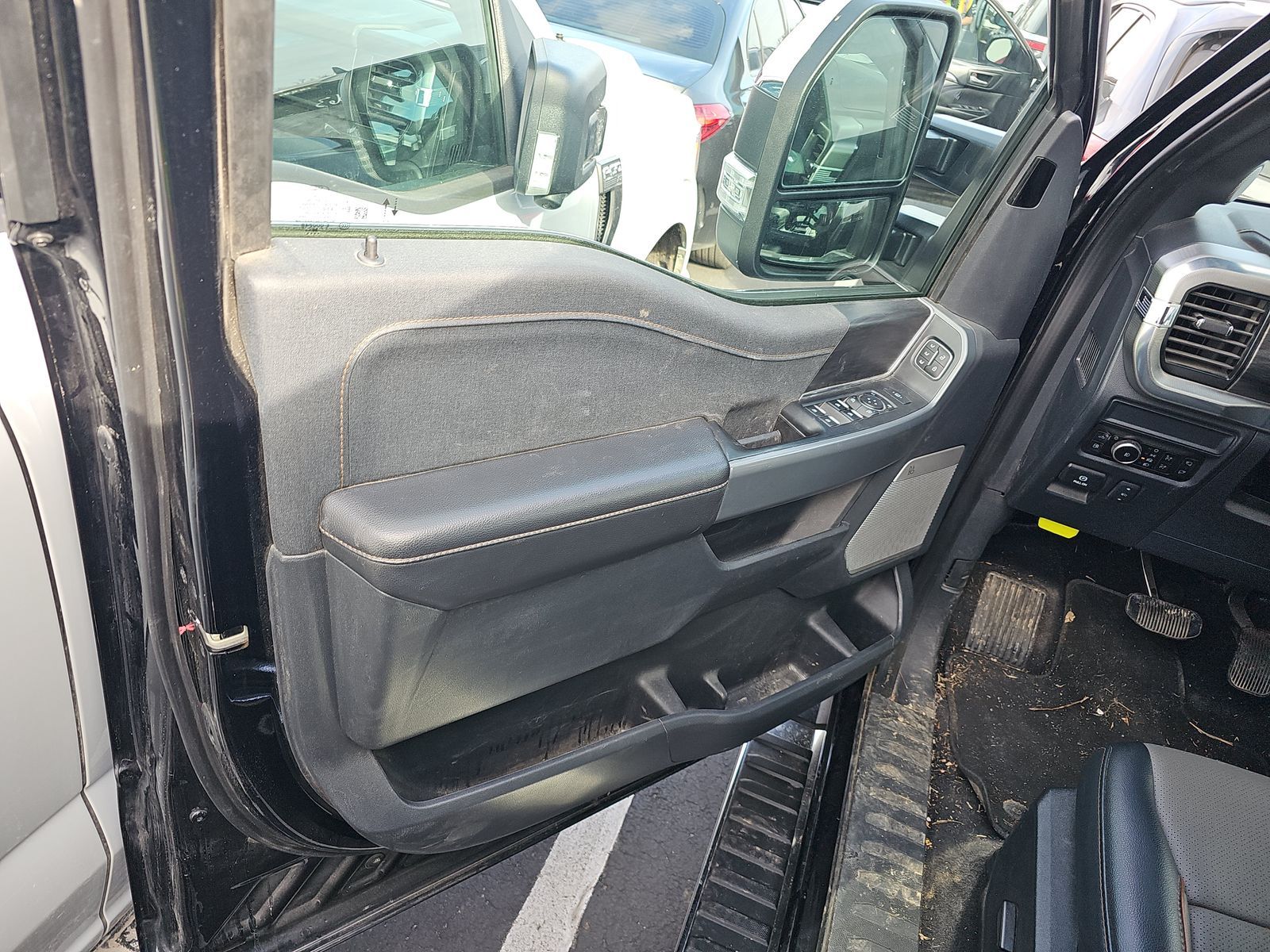 2025 Ford F-150 Hybrid Lariat AWD