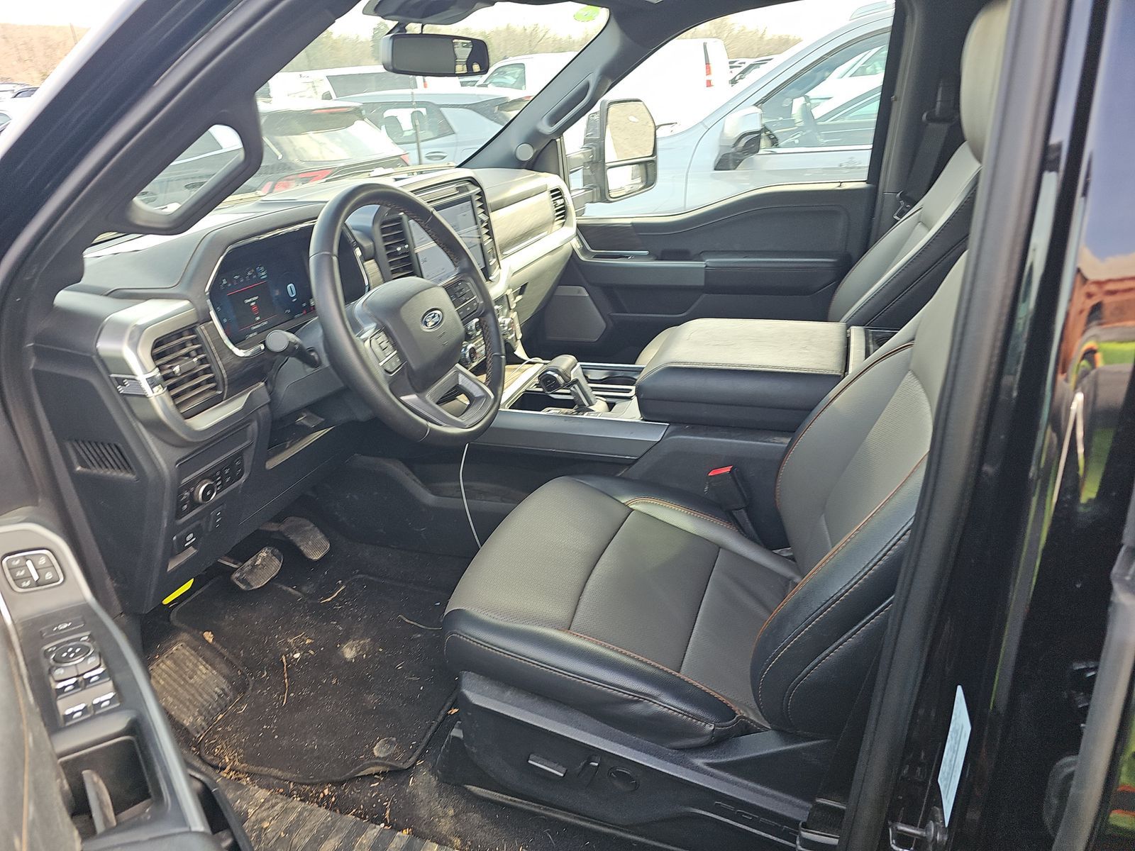 2025 Ford F-150 Hybrid Lariat AWD