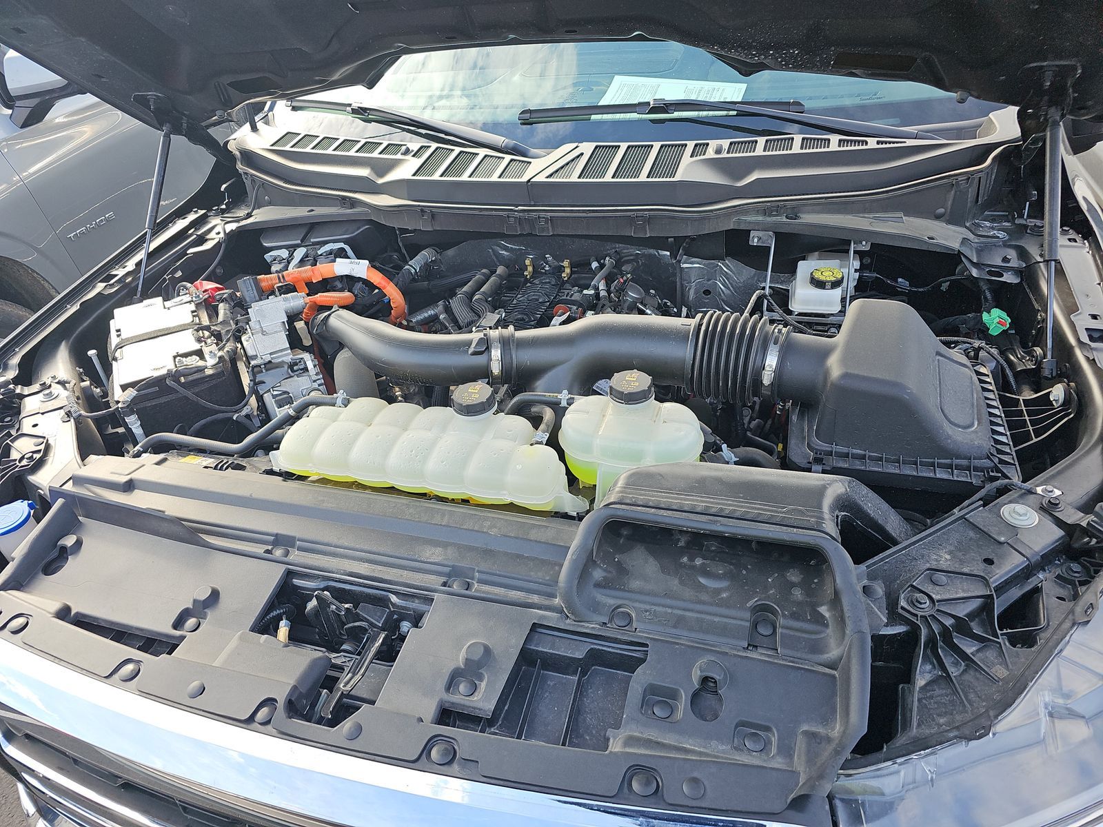 2025 Ford F-150 Hybrid Lariat AWD