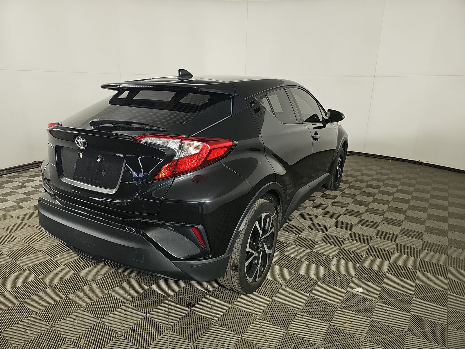 2021 Toyota C-HR XLE FWD