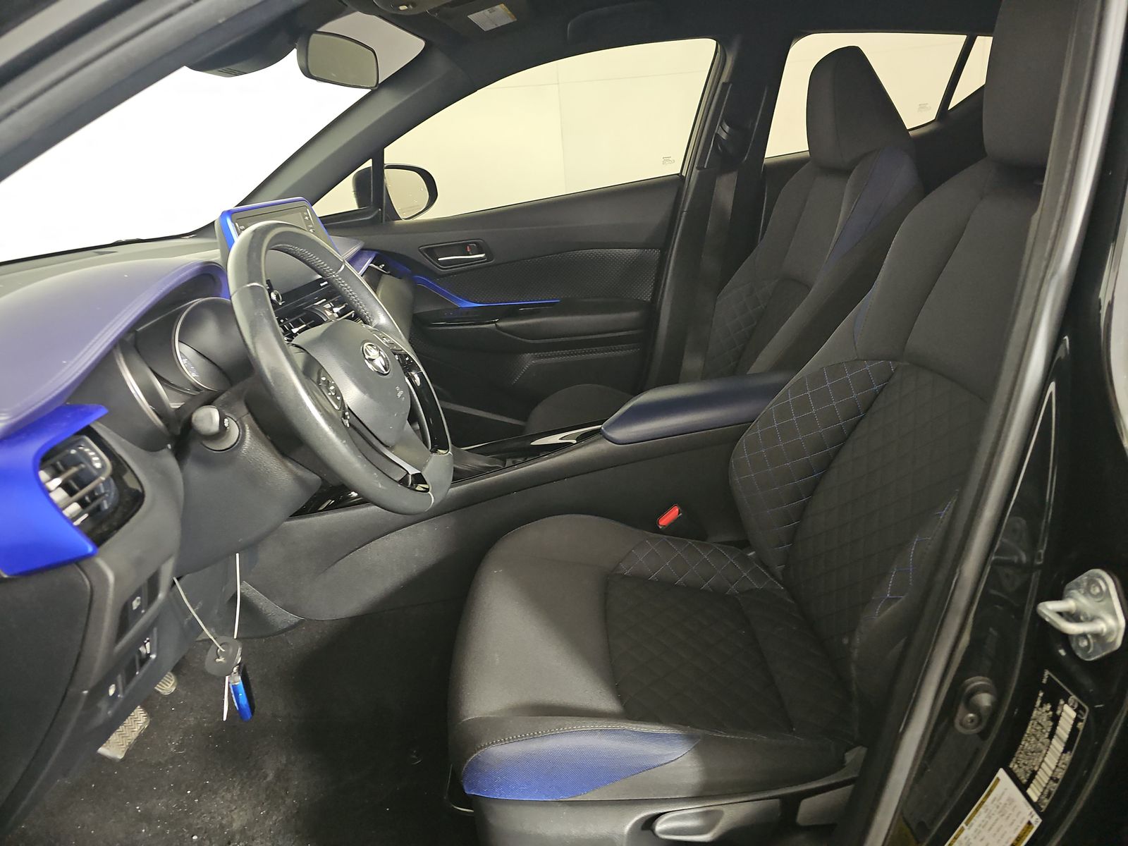 2021 Toyota C-HR XLE FWD