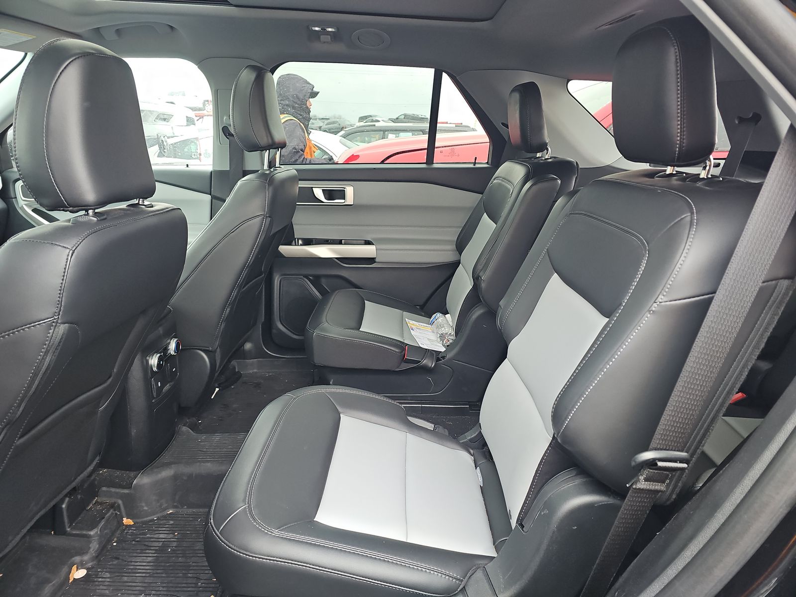 2023 Ford Explorer XLT AWD