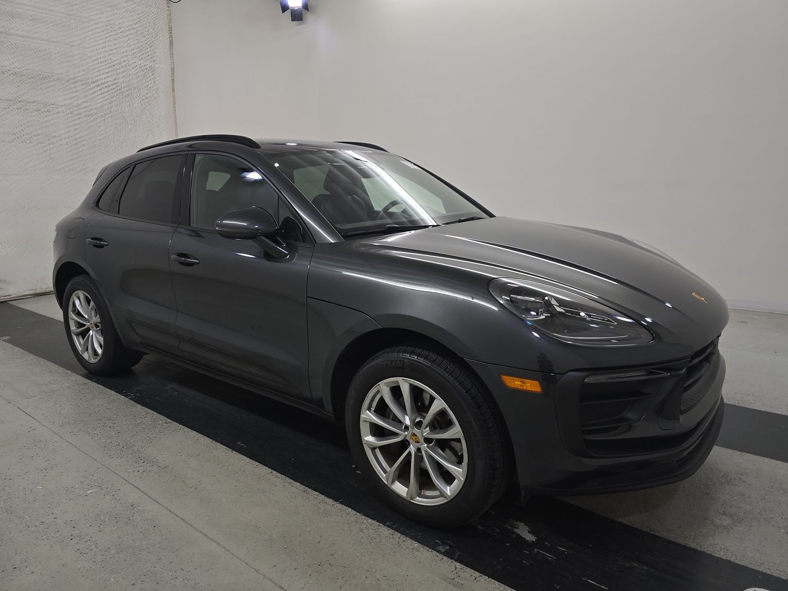 2022 Porsche Macan Base AWD