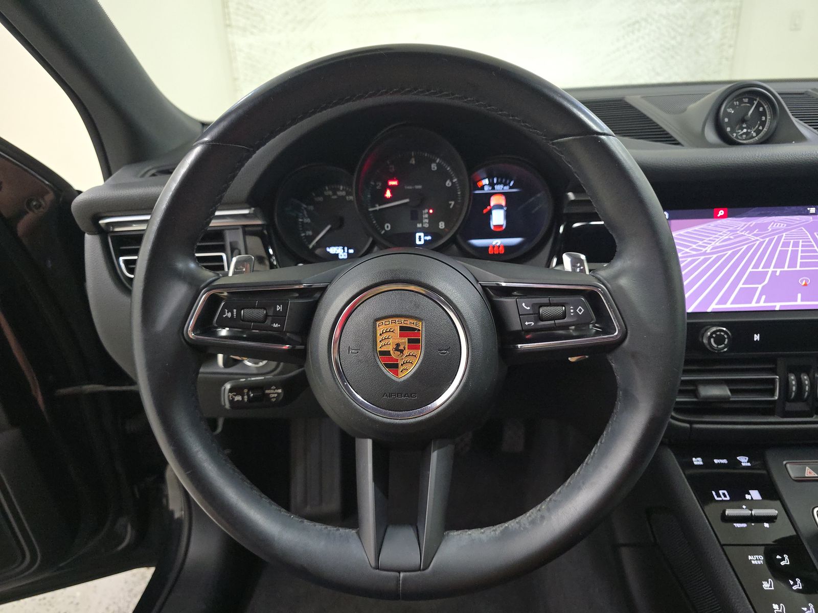 2022 Porsche Macan Base AWD