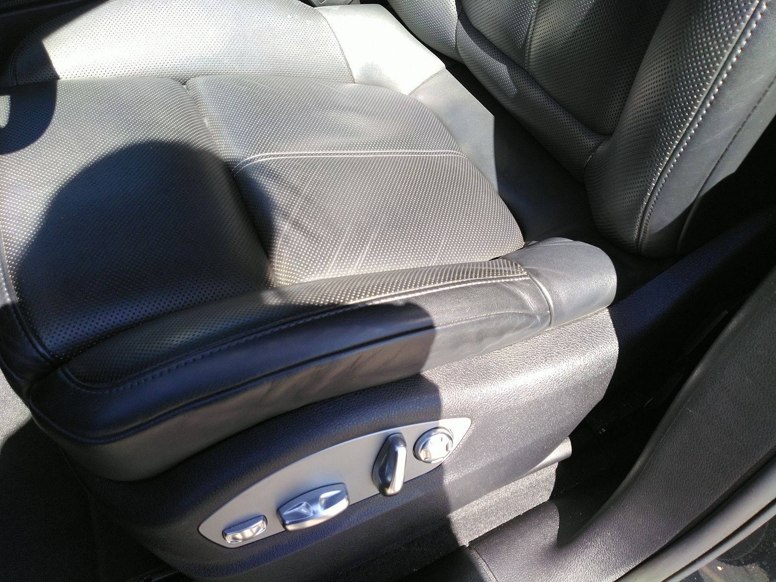 2022 Porsche Macan Base AWD