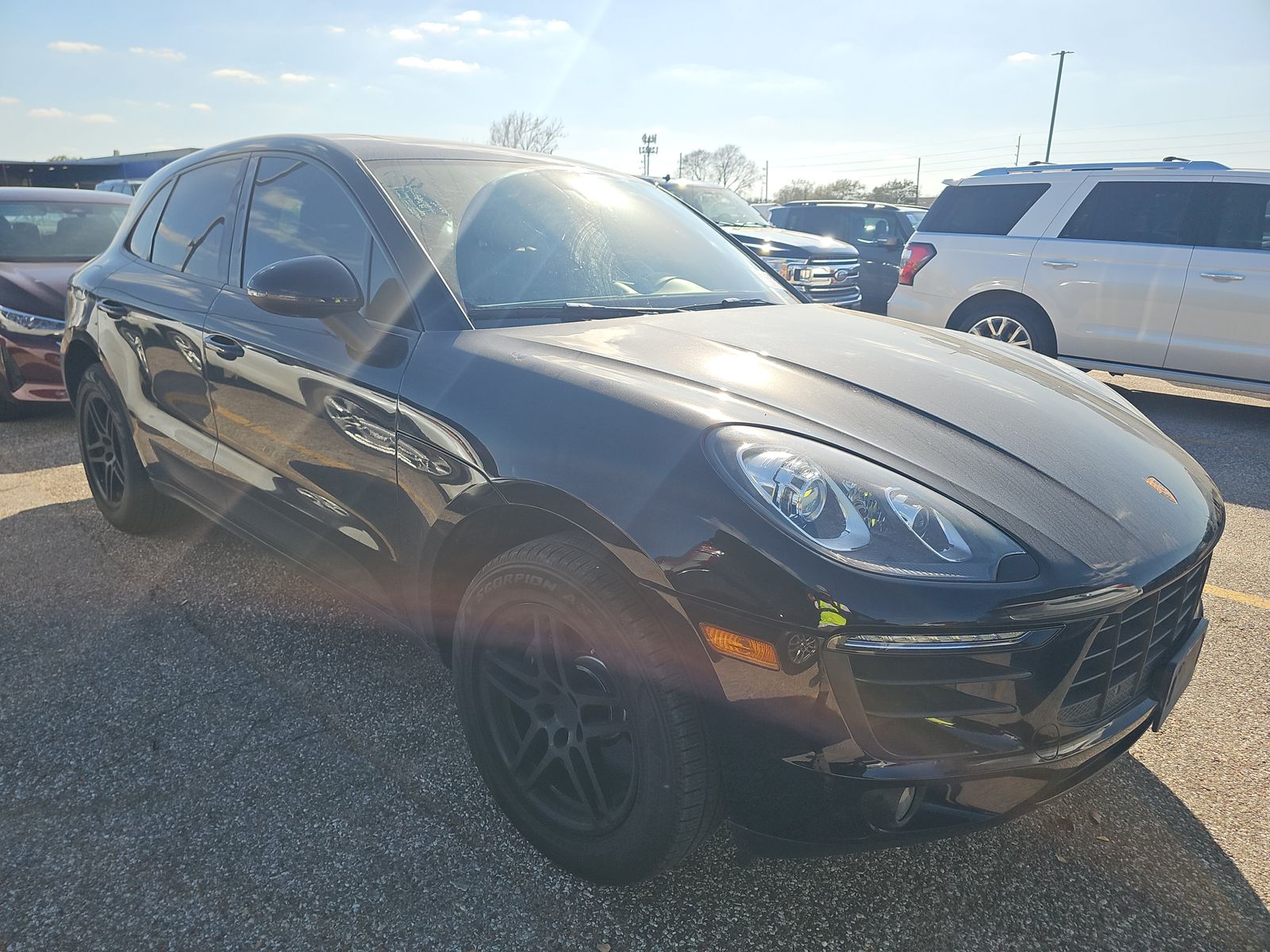 2018 Porsche Macan Base AWD