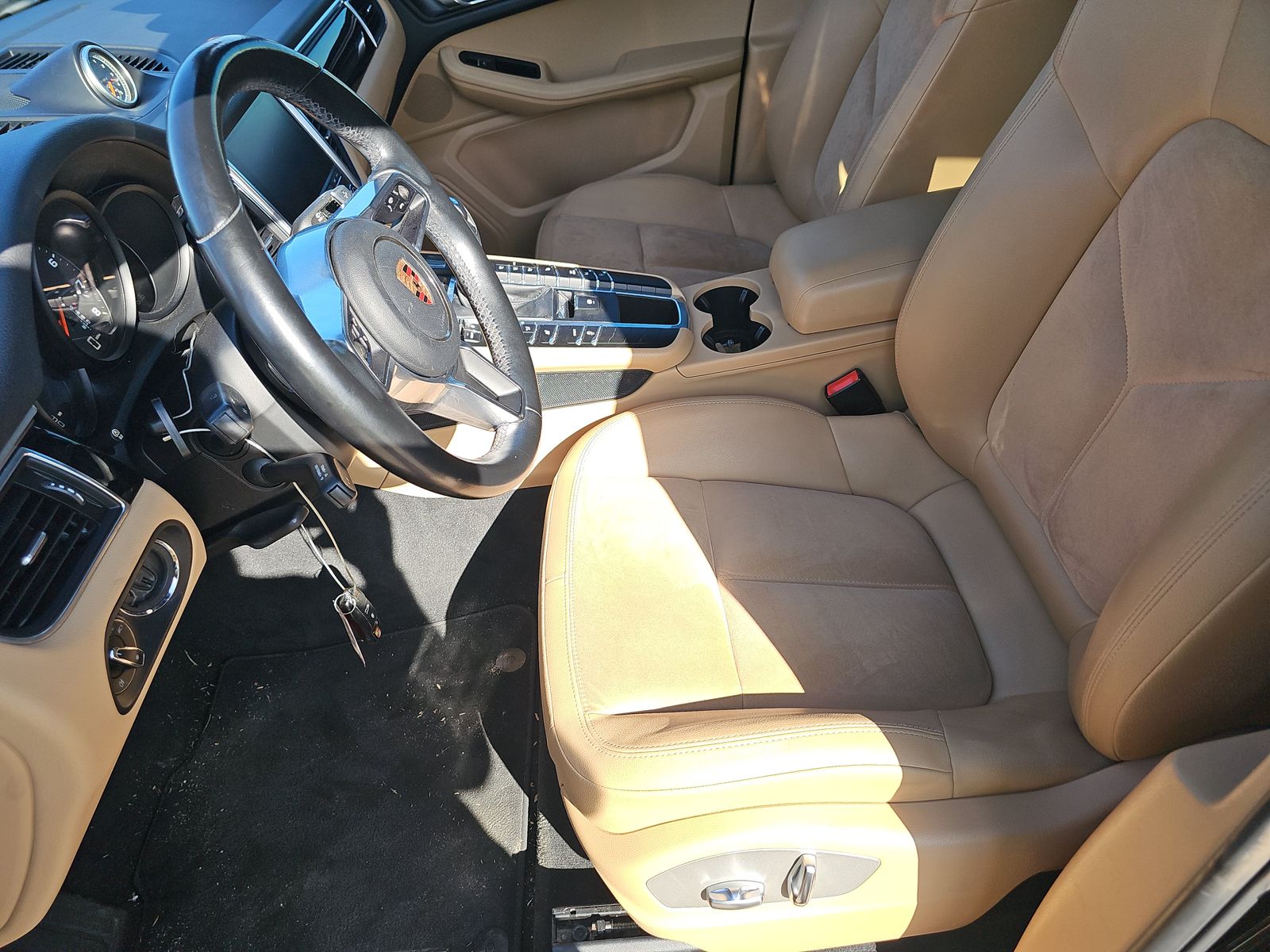 2018 Porsche Macan Base AWD