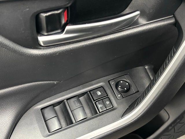 2021 Toyota RAV4 XLE AWD