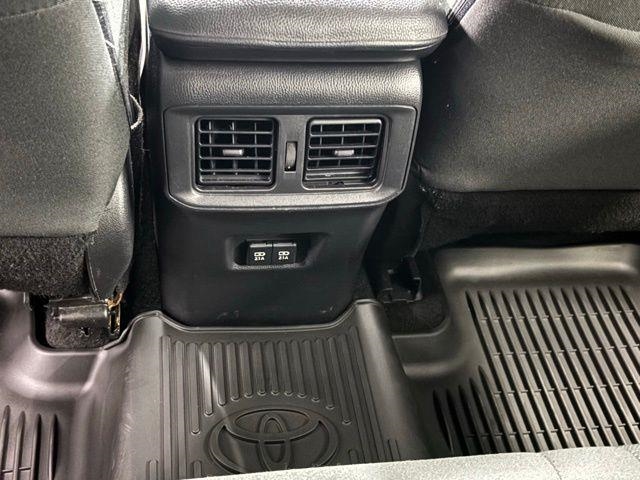 2021 Toyota RAV4 XLE AWD