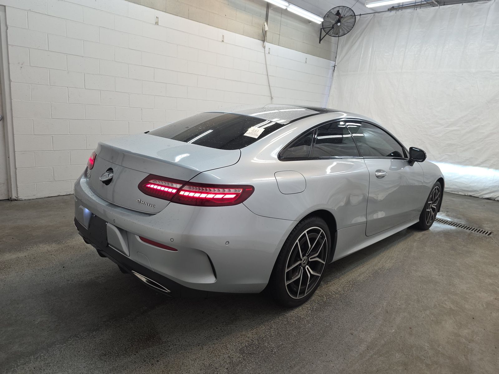 MERCEDES-BENZ E-CLASS - 5