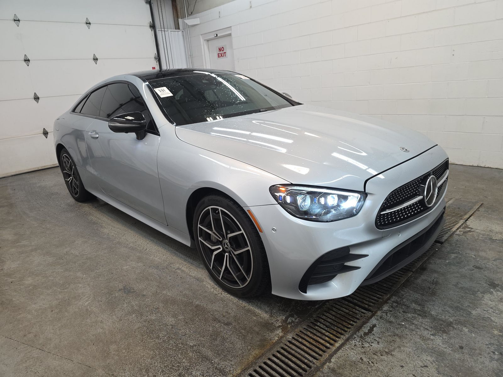 MERCEDES-BENZ E-CLASS - 4