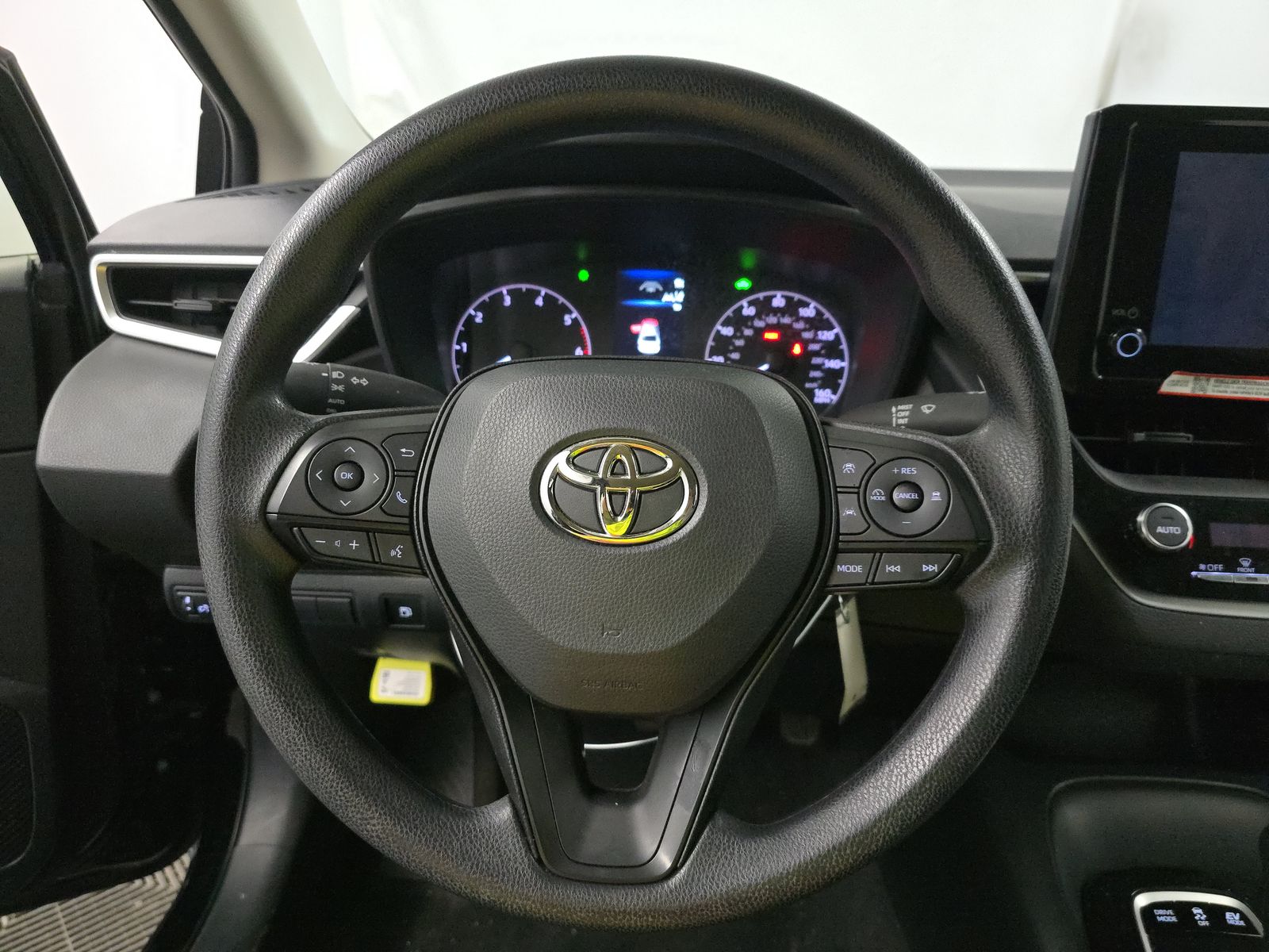 2025 Toyota Corolla Hybrid LE FWD