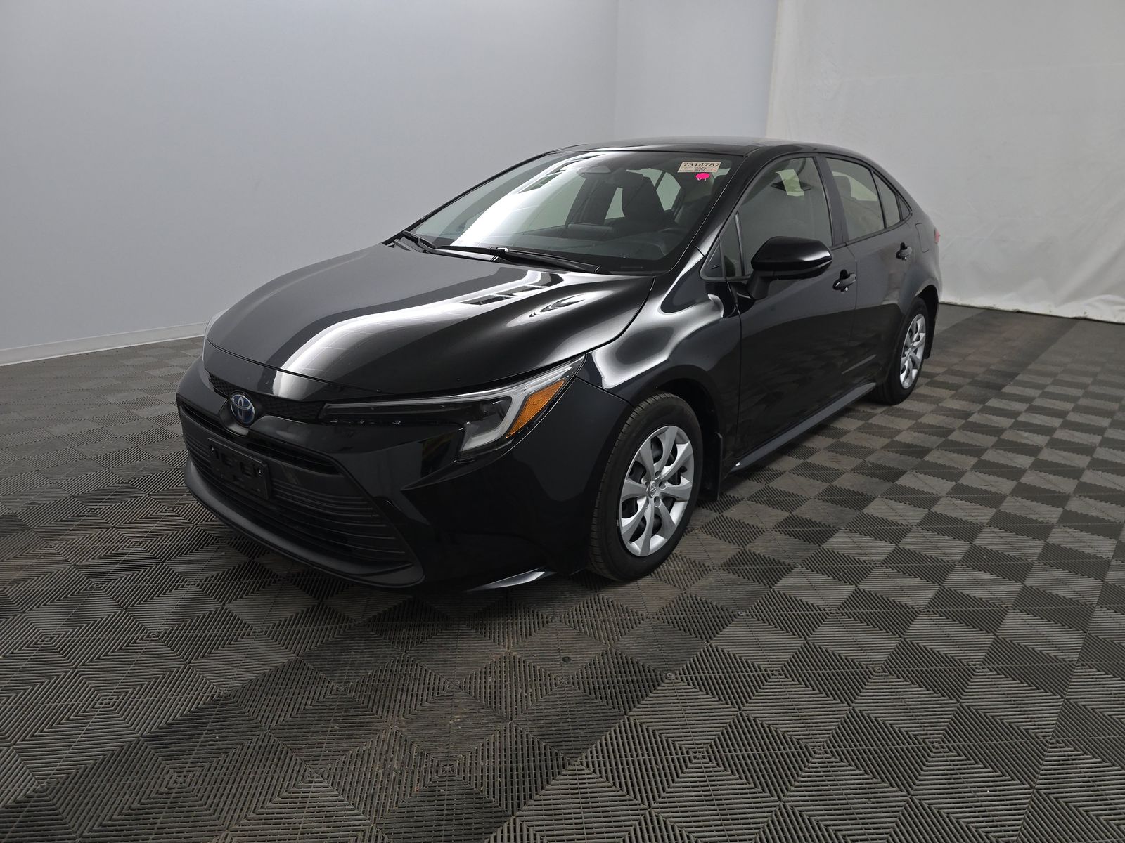 2025 Toyota Corolla Hybrid LE FWD