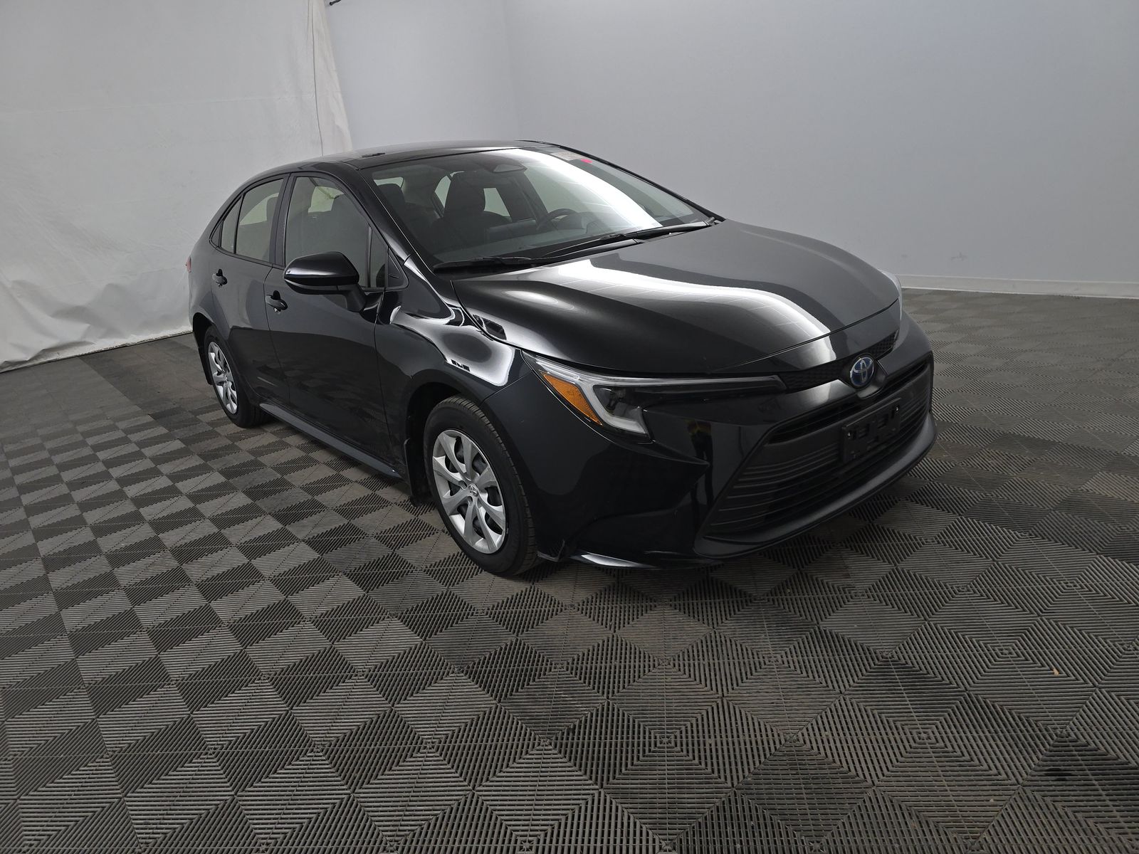 2025 Toyota Corolla Hybrid LE FWD