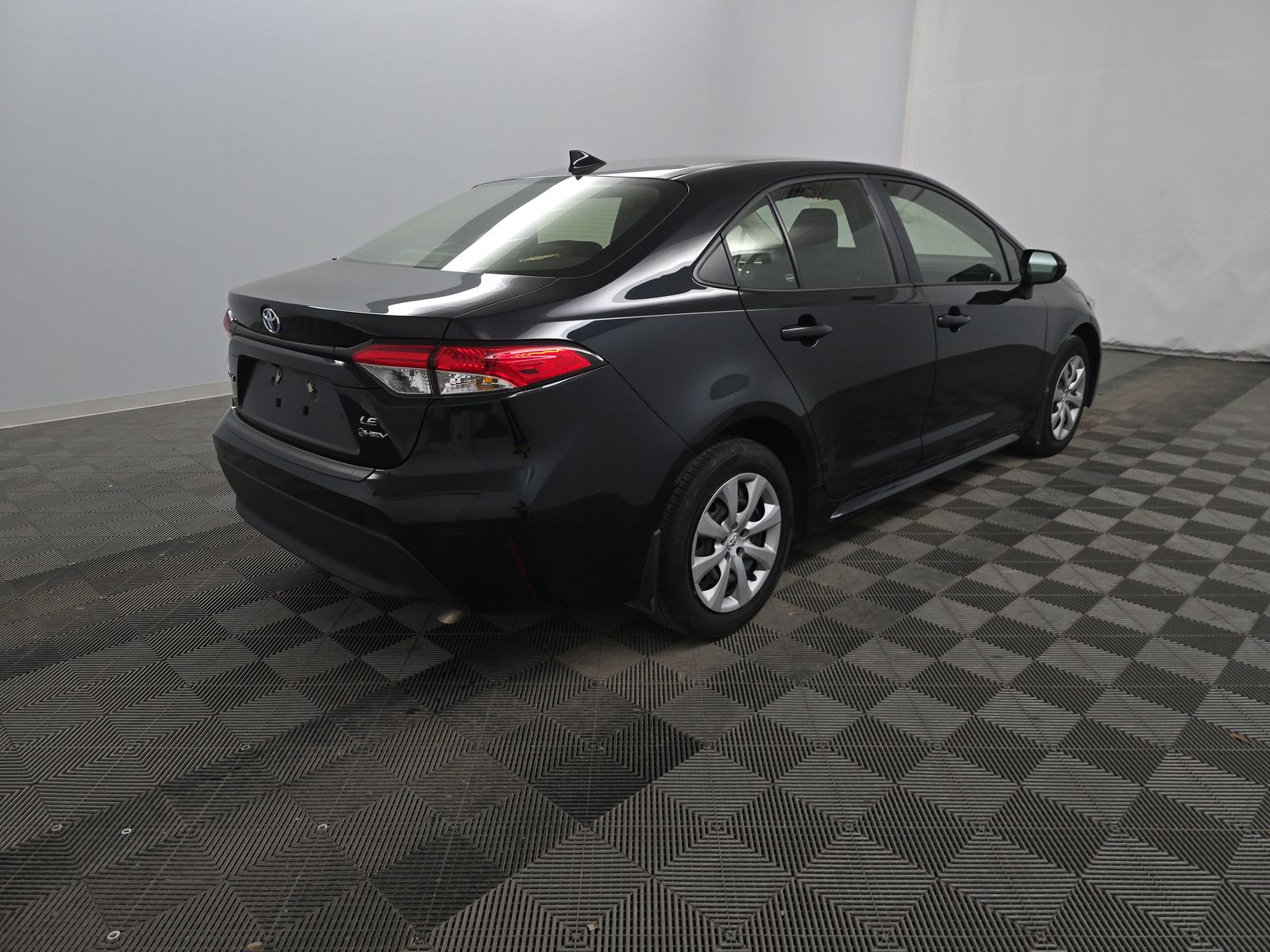 2025 Toyota Corolla Hybrid LE FWD