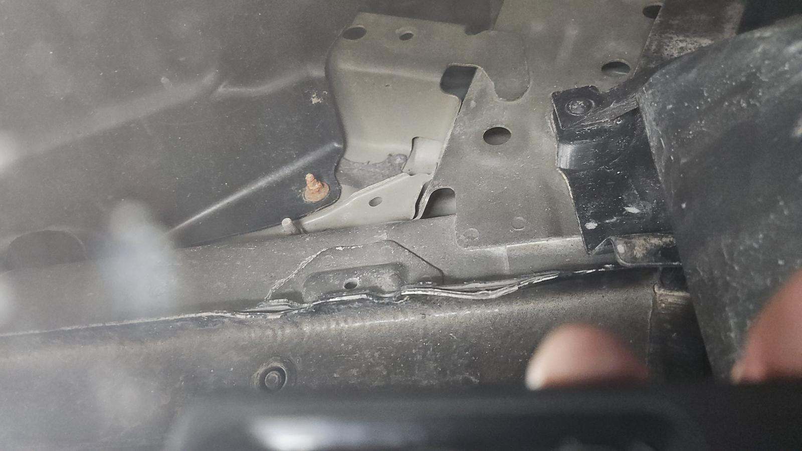 2024 Nissan Pathfinder SL AWD