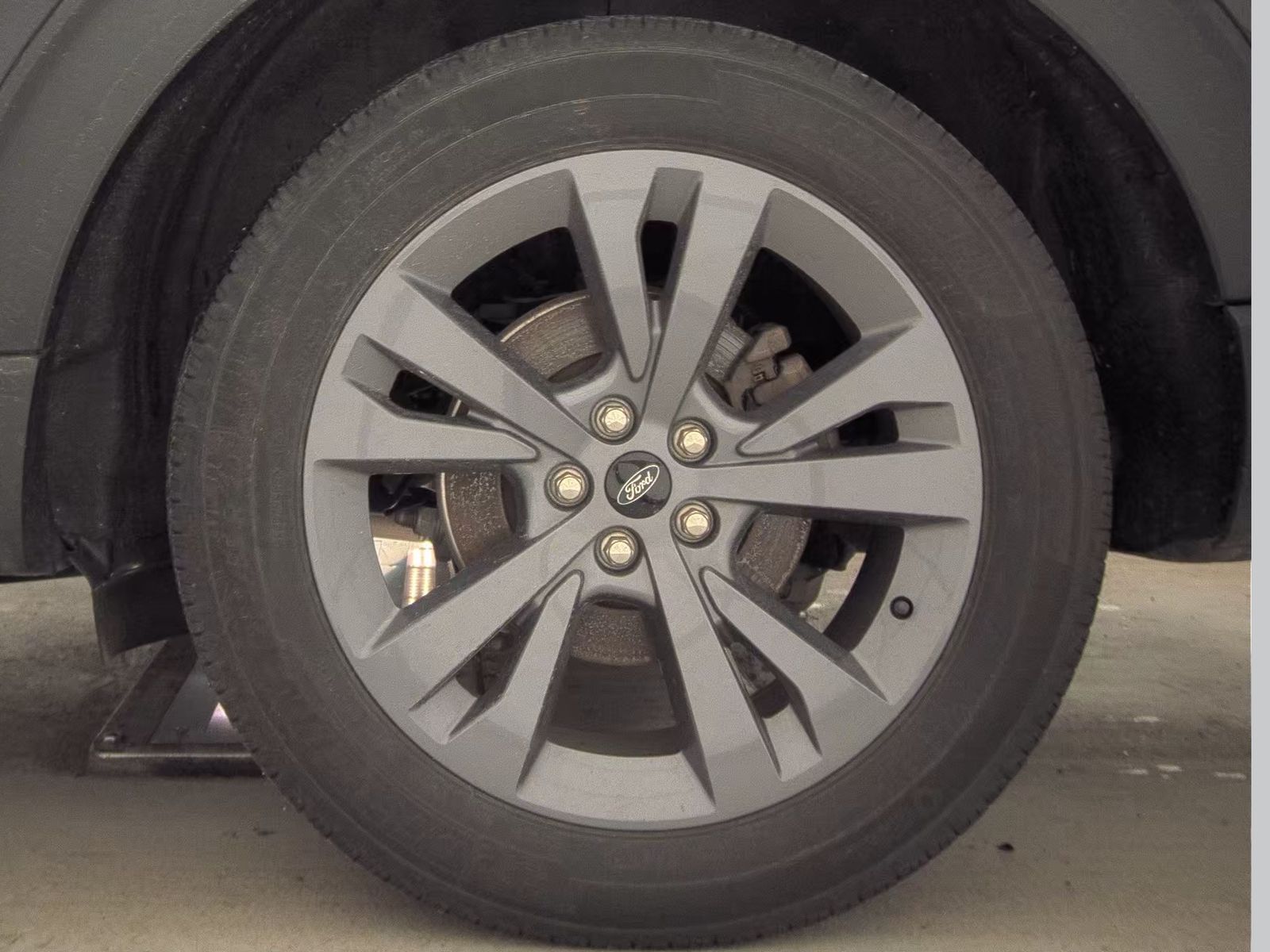 2023 Ford Explorer XLT AWD