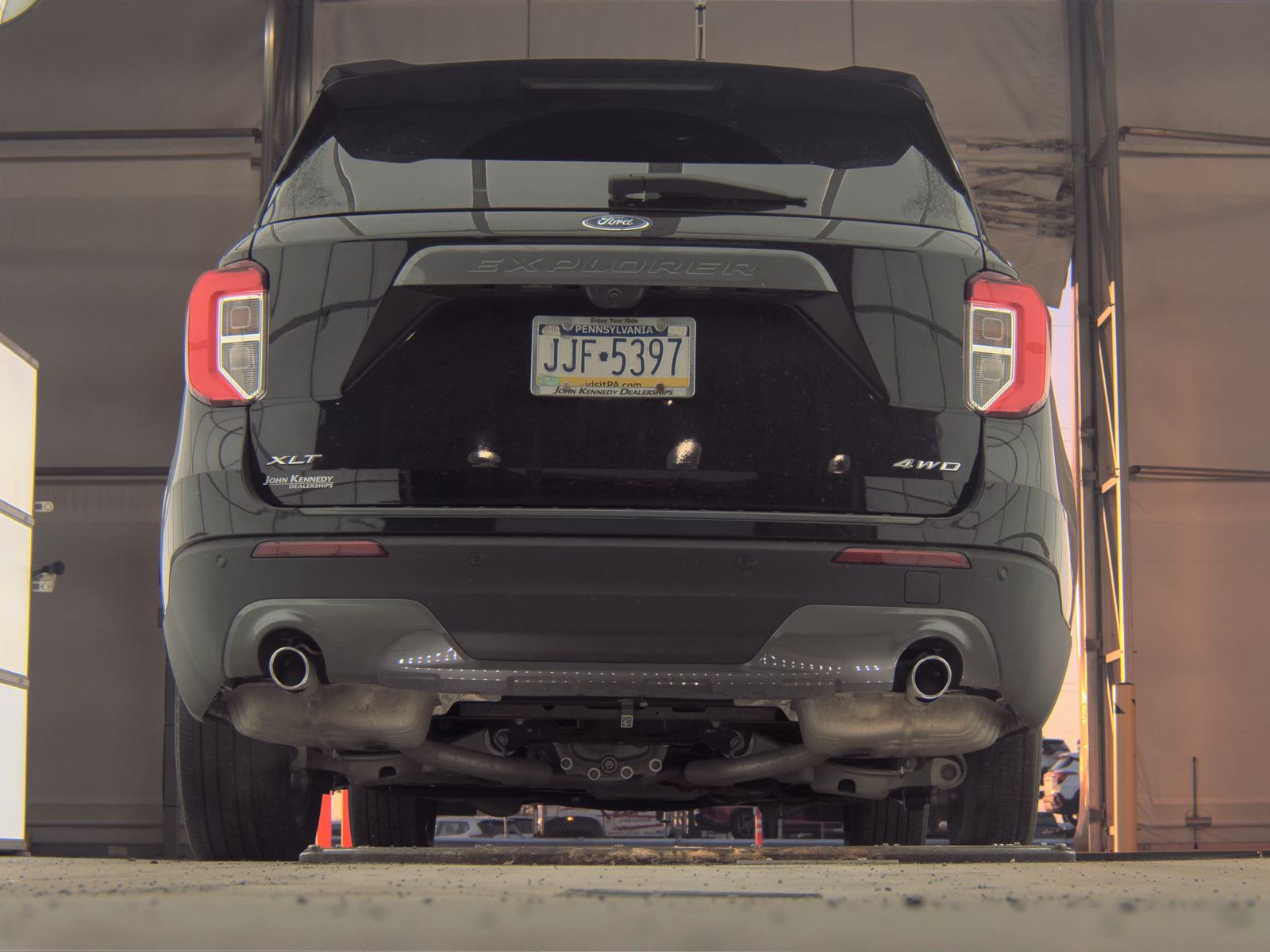 2023 Ford Explorer XLT AWD