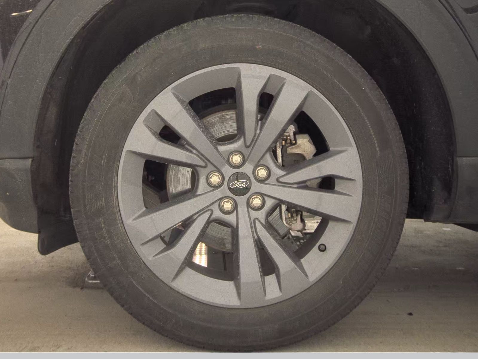 2023 Ford Explorer XLT AWD