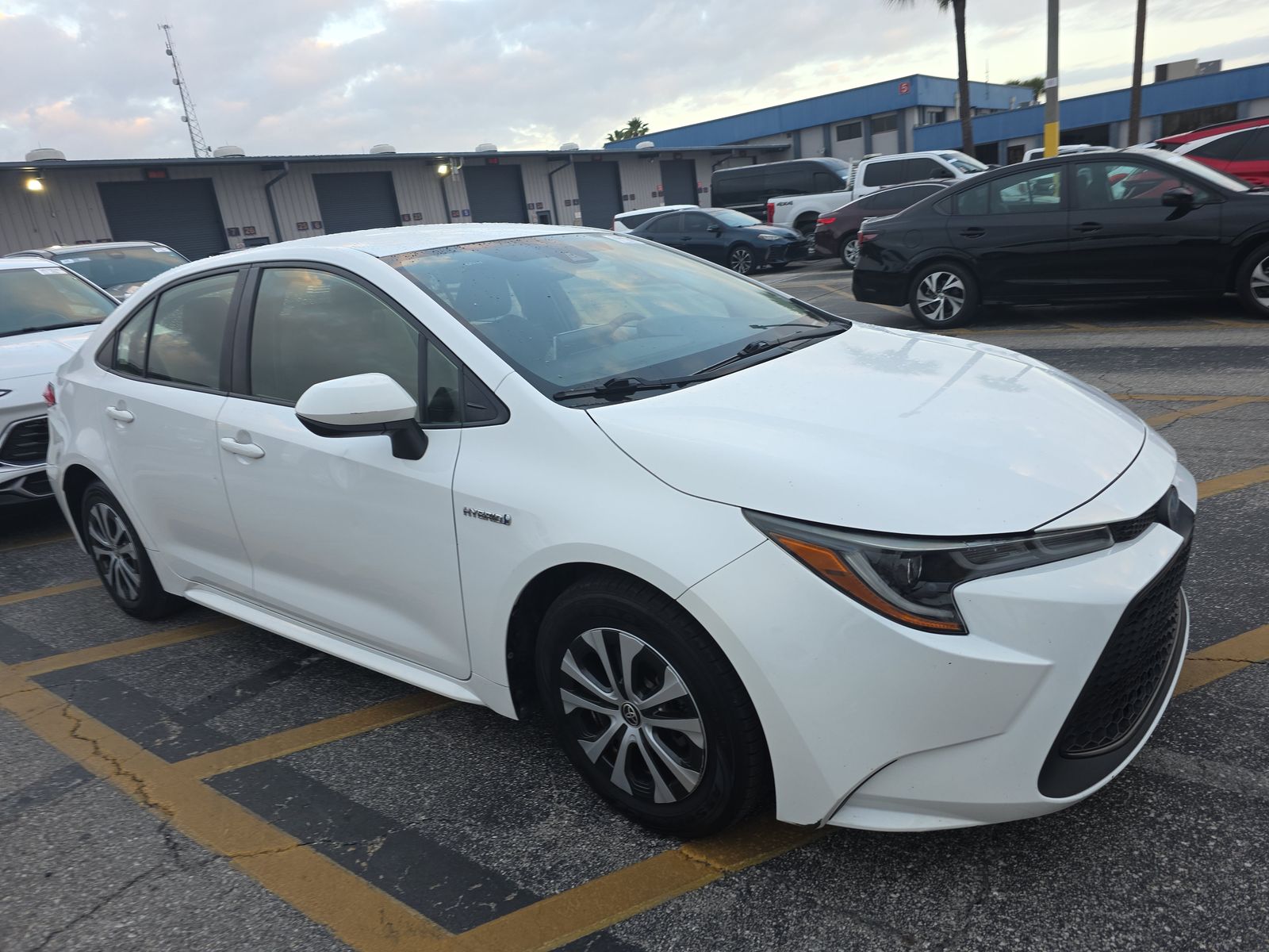 2020 Toyota Corolla Hybrid LE FWD