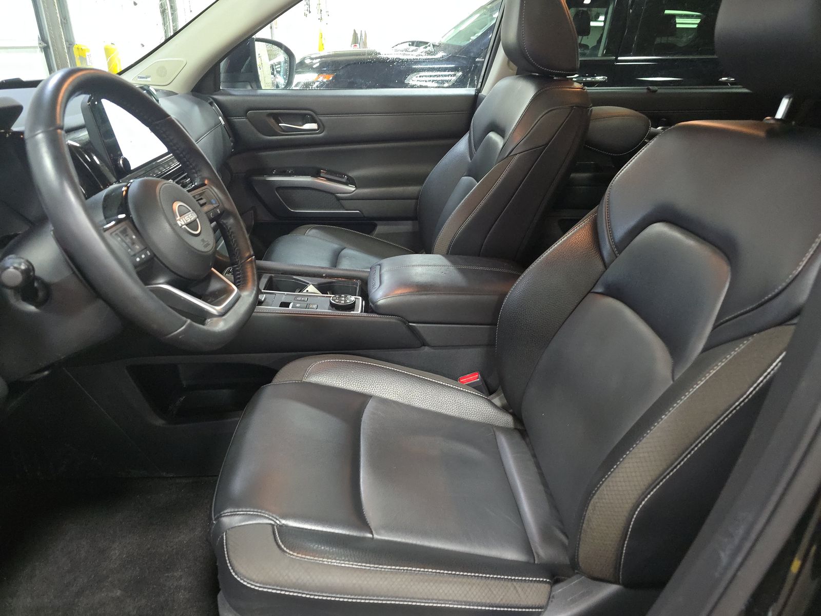 2024 Nissan Pathfinder SL AWD