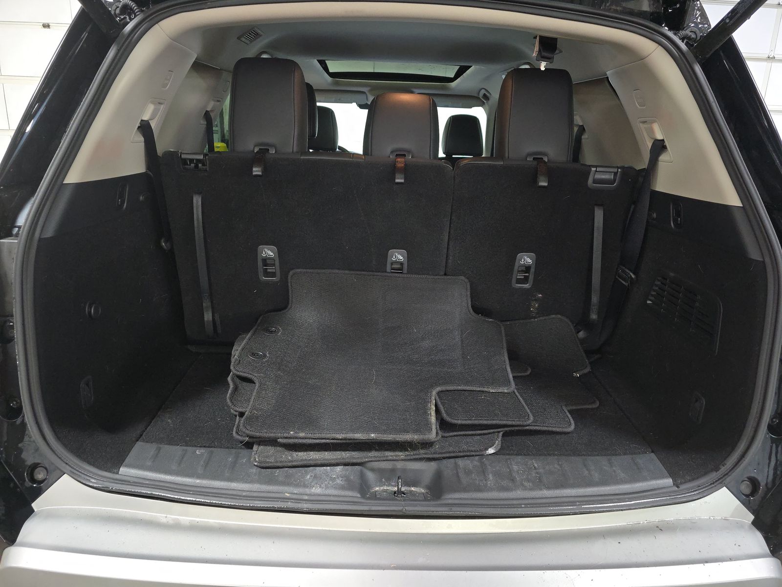 2024 Nissan Pathfinder SL AWD