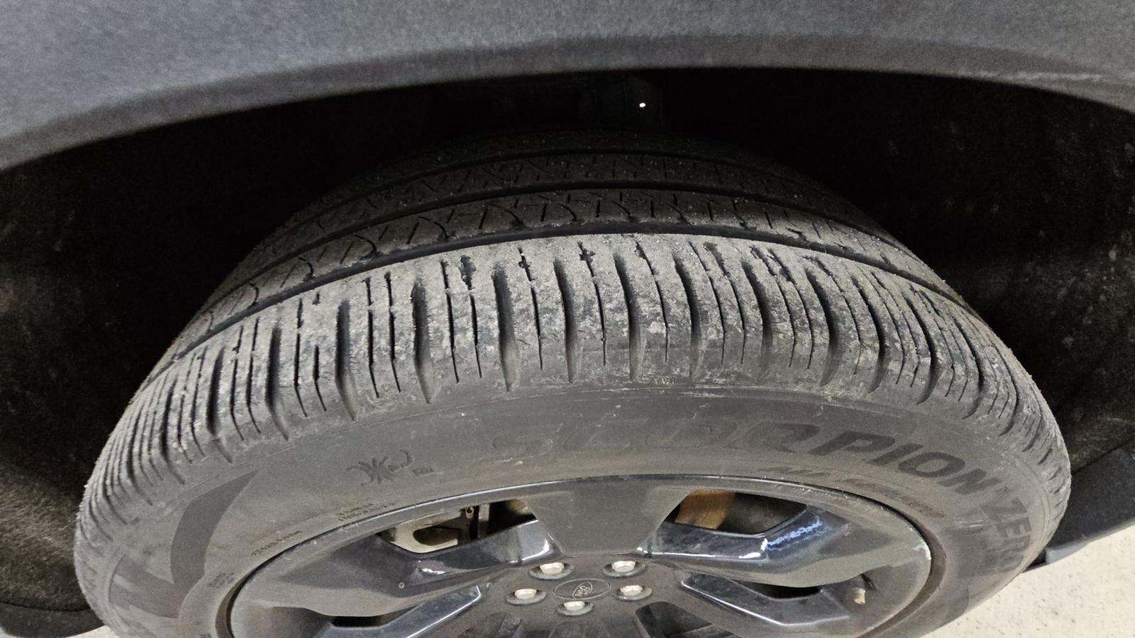 2023 Ford Explorer ST-Line AWD