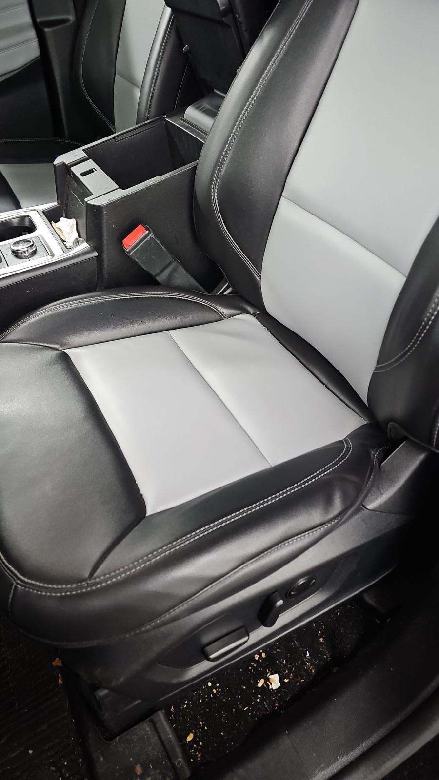 2023 Ford Explorer XLT AWD