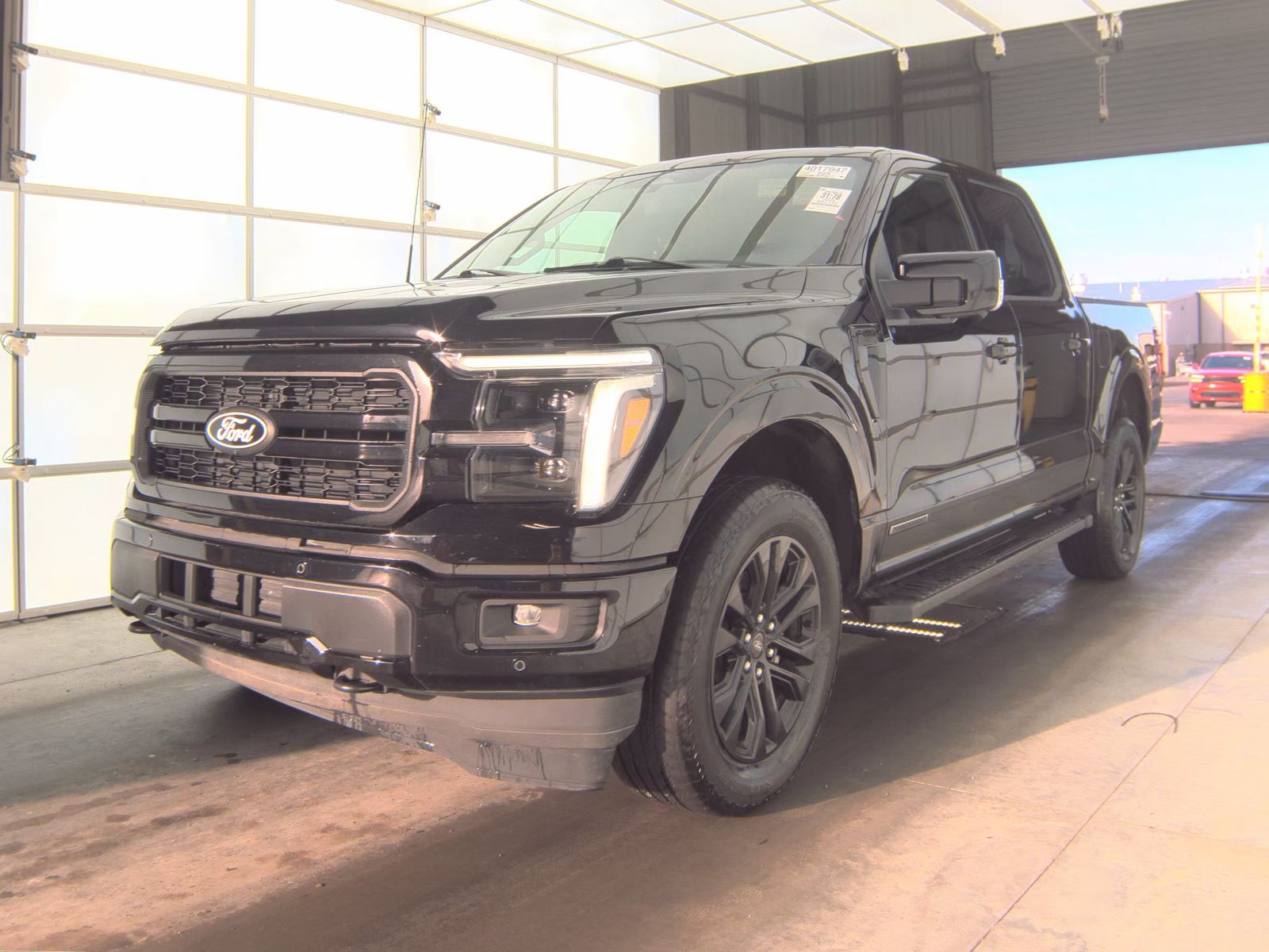 2025 Ford F-150 Hybrid Lariat AWD