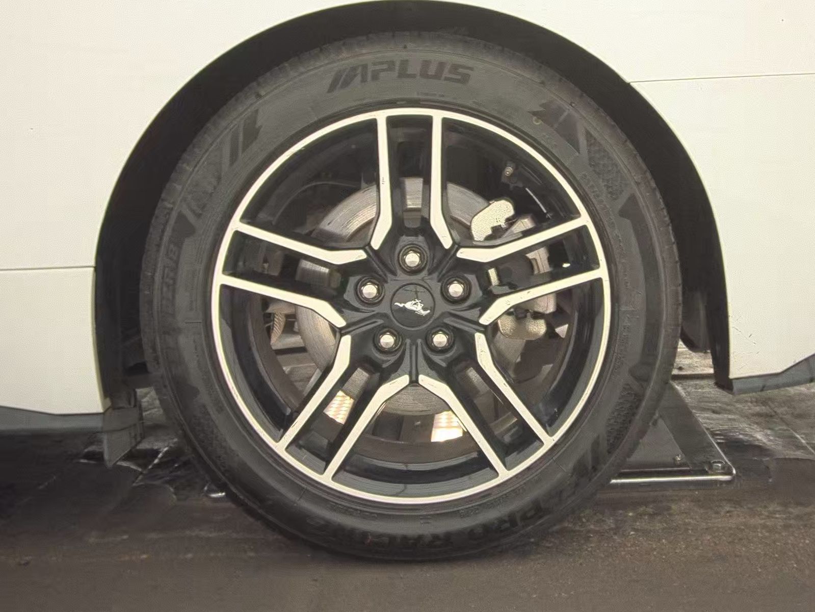 2023 Ford Mustang EcoBoost FWD