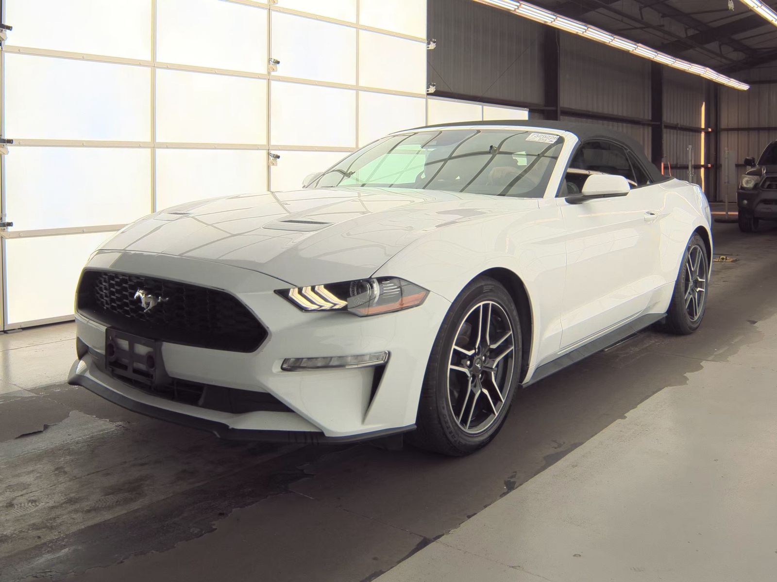 2023 Ford Mustang EcoBoost FWD