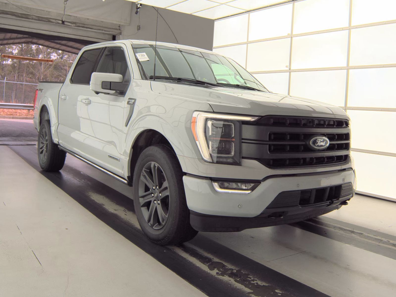 2023 Ford F-150 Hybrid Lariat AWD