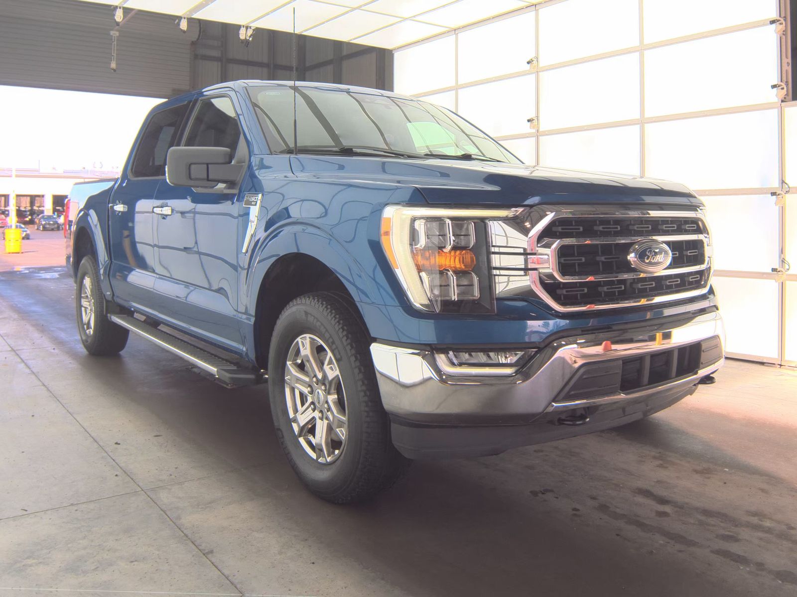 2023 Ford F-150 XLT AWD