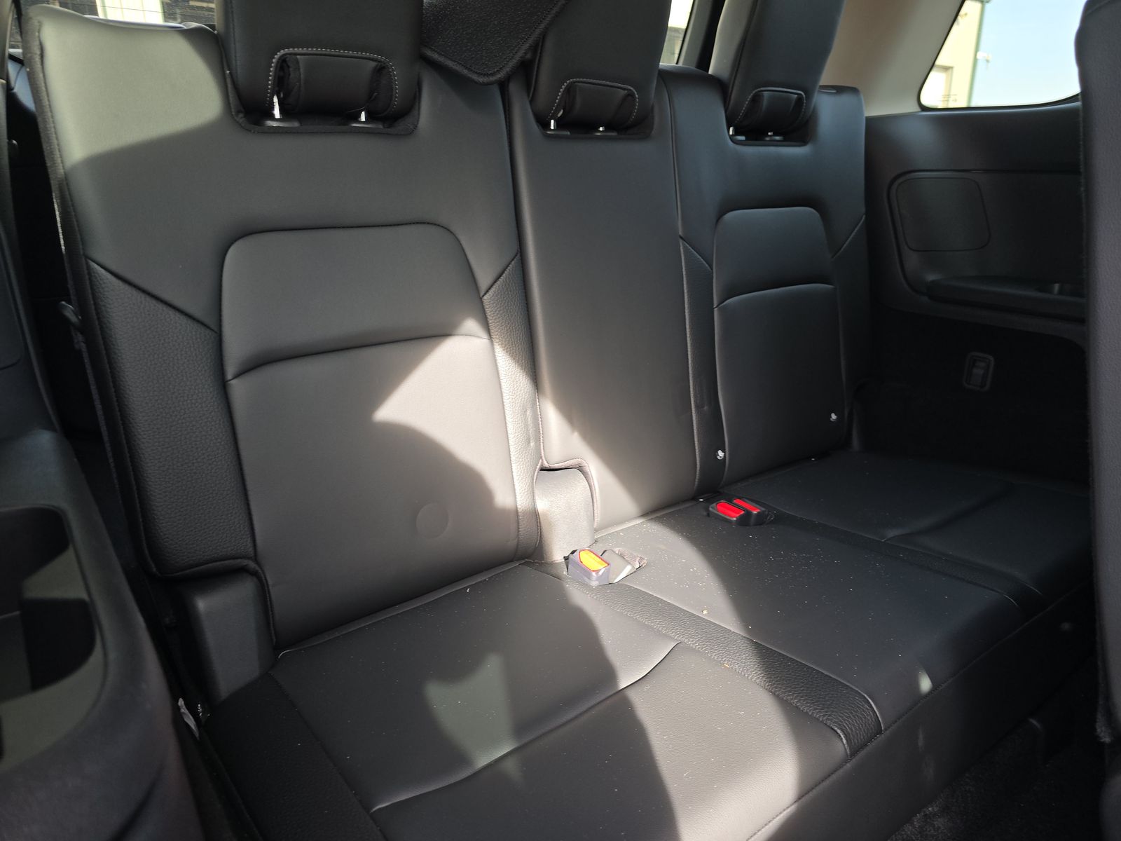 2025 Nissan Pathfinder SL FWD